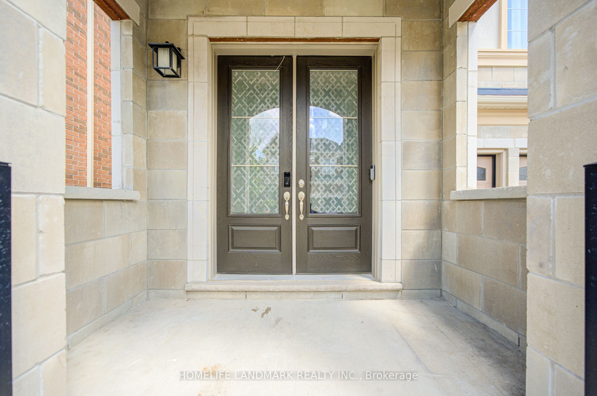 35 Red Giant Street Main & 2nd Floor, Richmond Hill, ON L4C 4Y4 photo 5