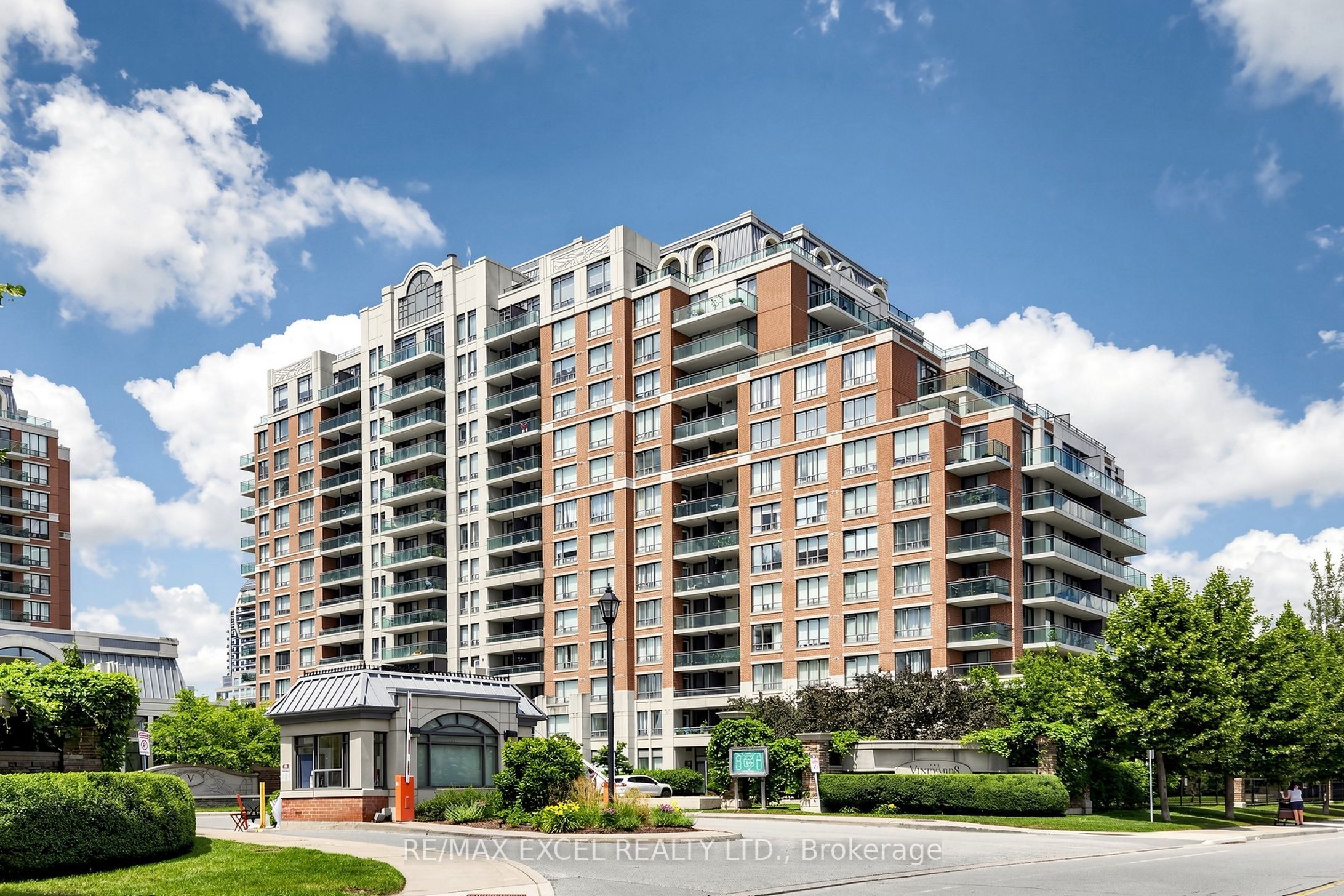 350 Red Maple Road 508, Richmond Hill, ON L4C 0T5