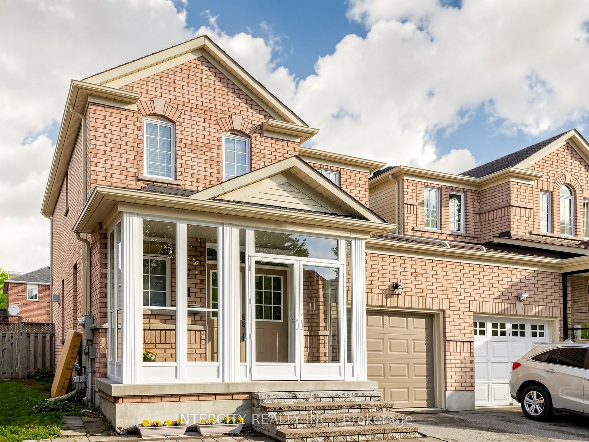 11 Charles Sturdy Road, Markham, ON L6C 3A8 photo 3