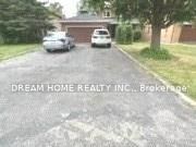 25 Yongehurst Road, Richmond Hill, ON L4C 3T3