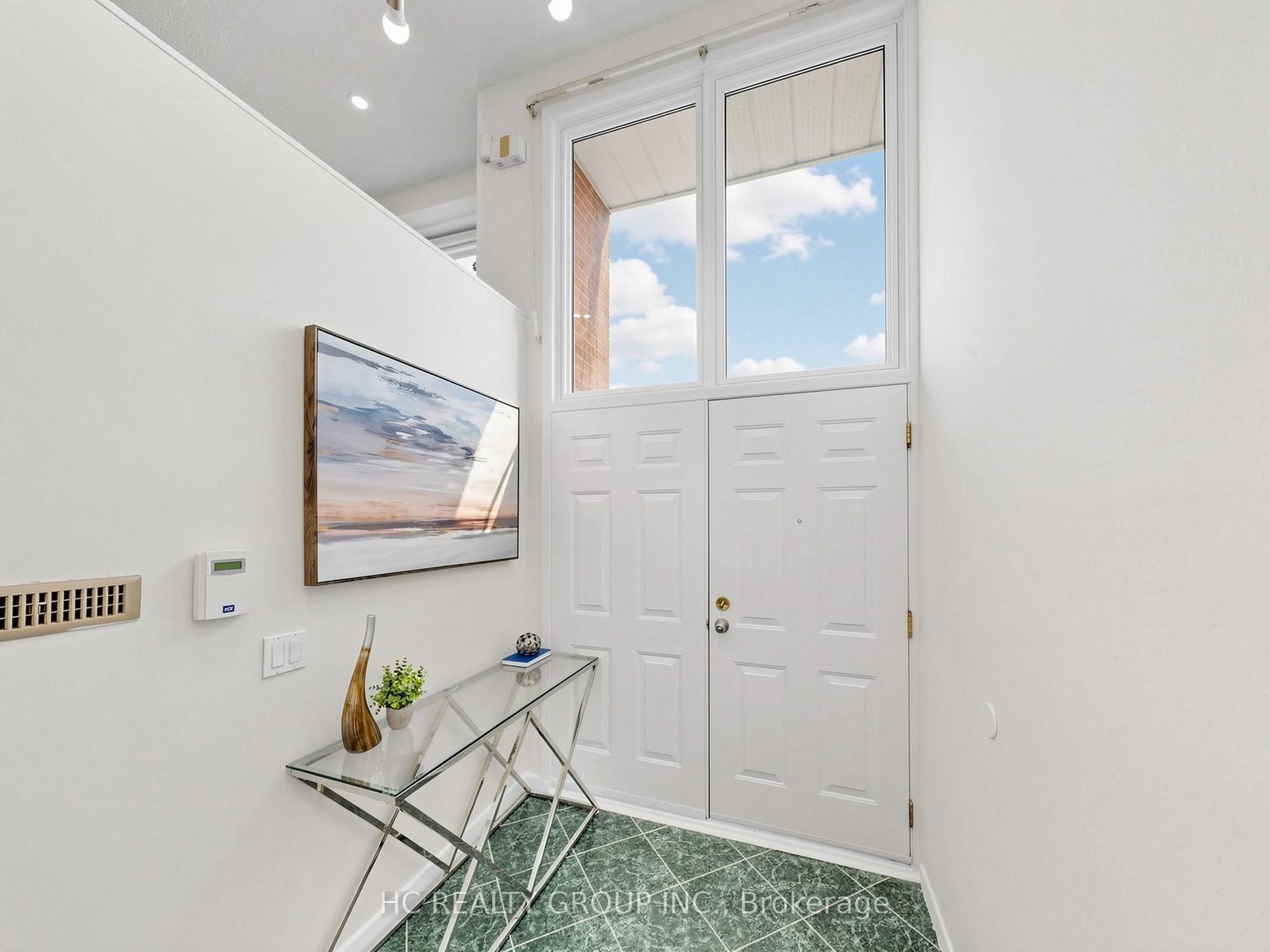 1742 John Street 36, Markham, ON L3T 1Y9 photo 2