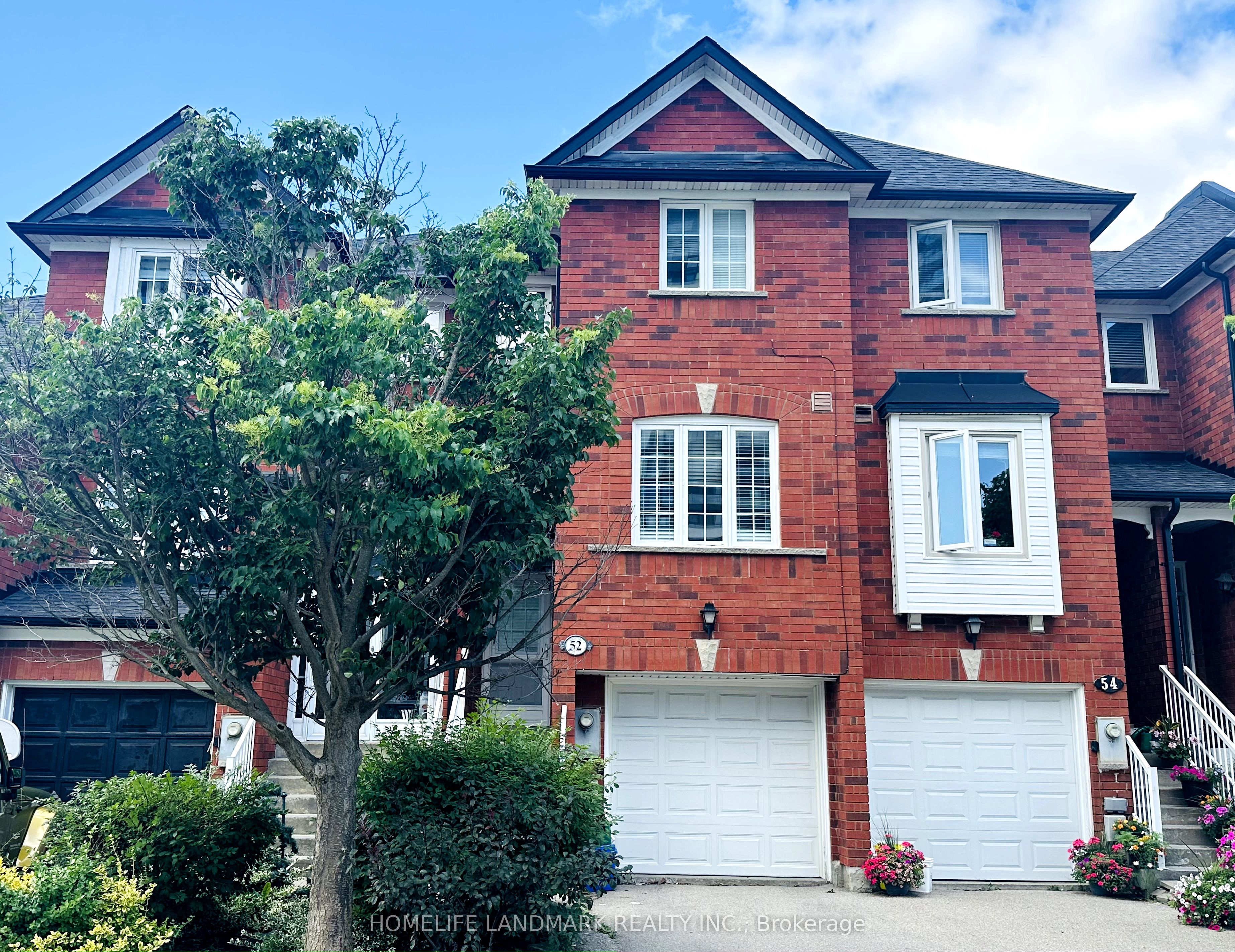 52 Beresford Drive, Richmond Hill, ON L4B 4J6