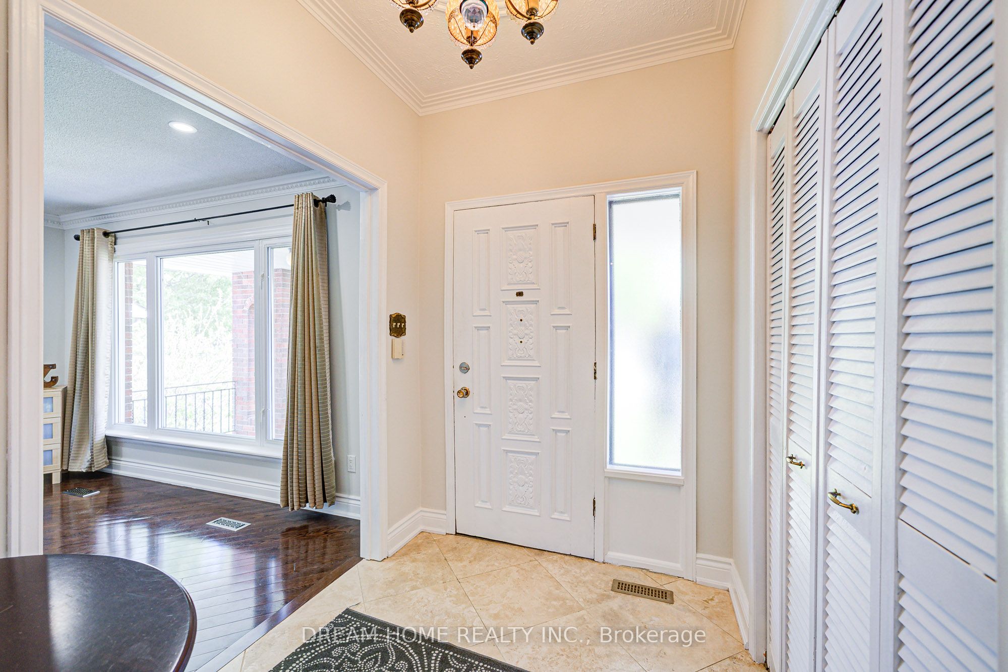 98 Weldrick Road W, Richmond Hill, ON L4C 3T8 photo 4