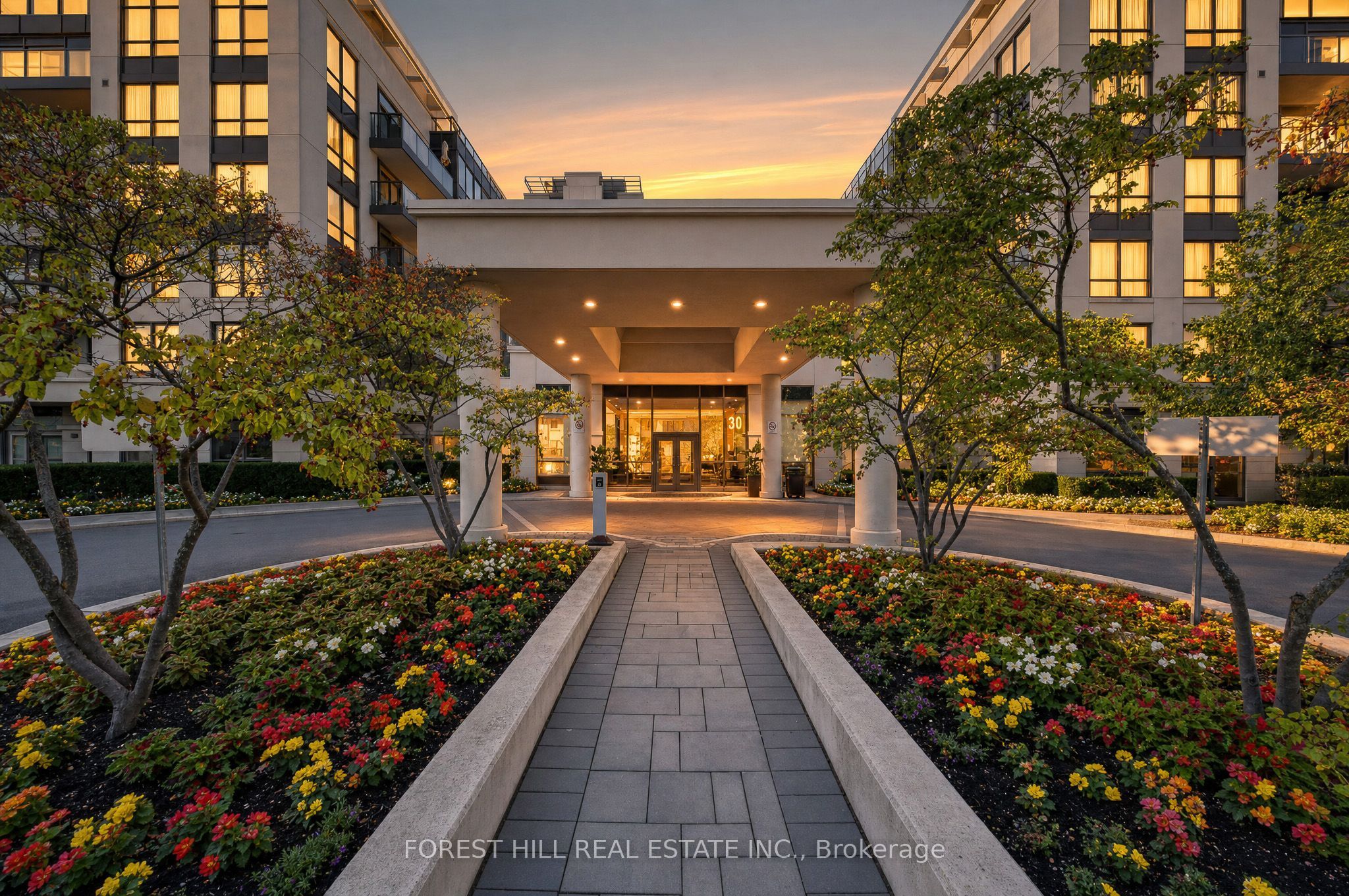 20 North Park Road 514, Vaughan, ON L4J 0G7