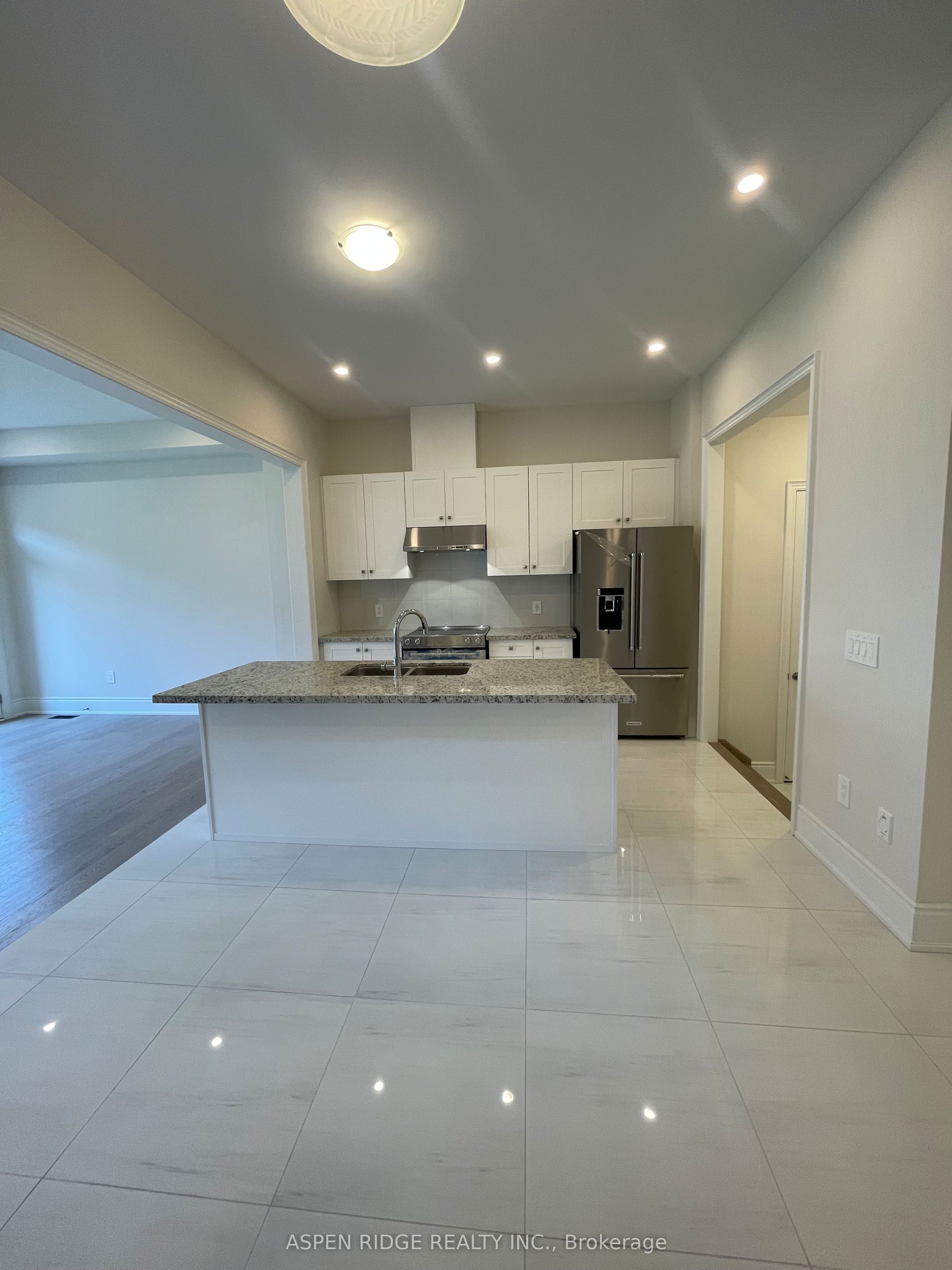 46 Lucy Pick Avenue, Markham, ON L6C 3N8 photo 3