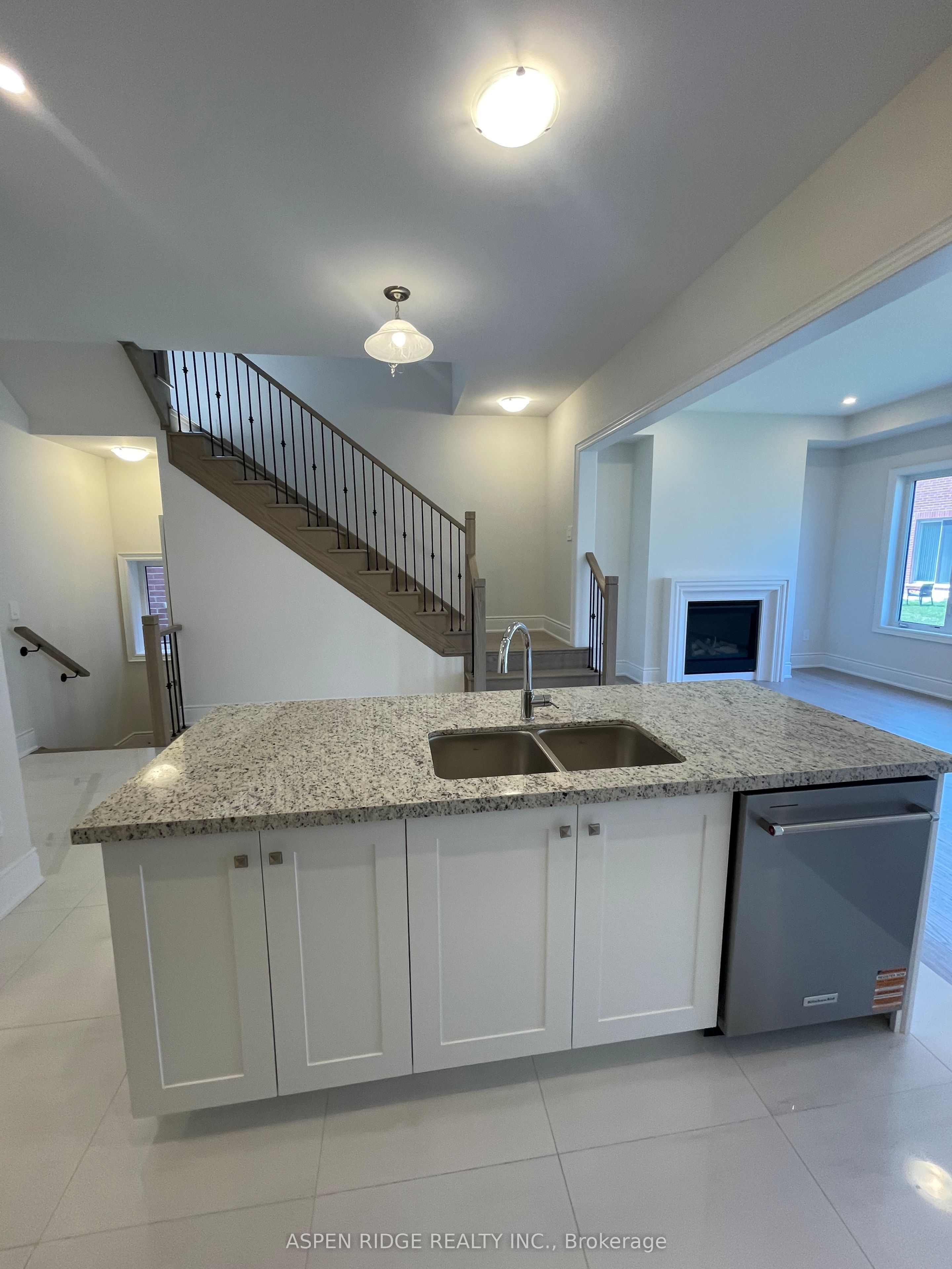 46 Lucy Pick Avenue, Markham, ON L6C 3N8 photo 4