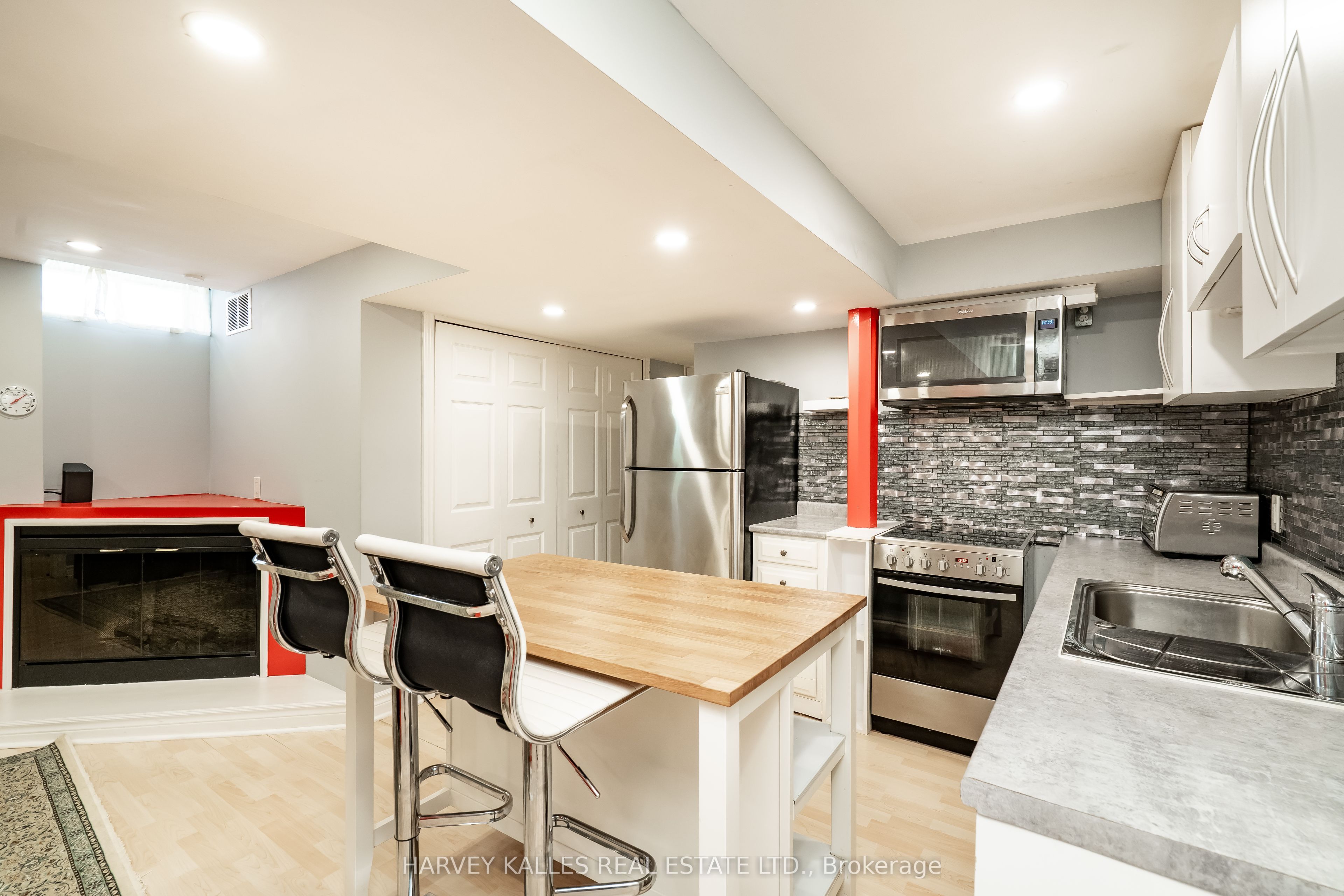 68 Nantucket Drive Bsmt, Richmond Hill, ON L4E 3V9 photo 4