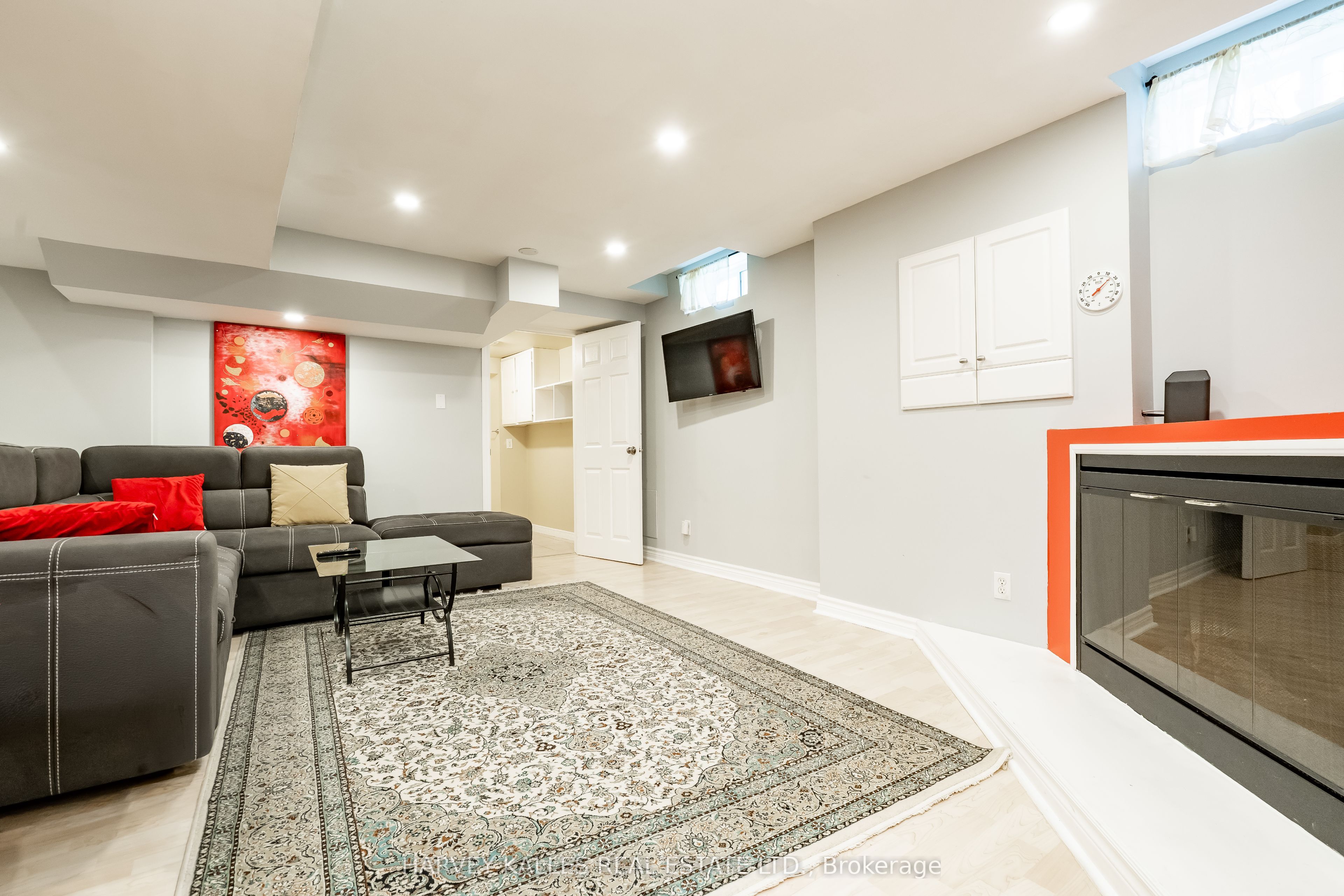 68 Nantucket Drive Bsmt, Richmond Hill, ON L4E 3V9 photo 5