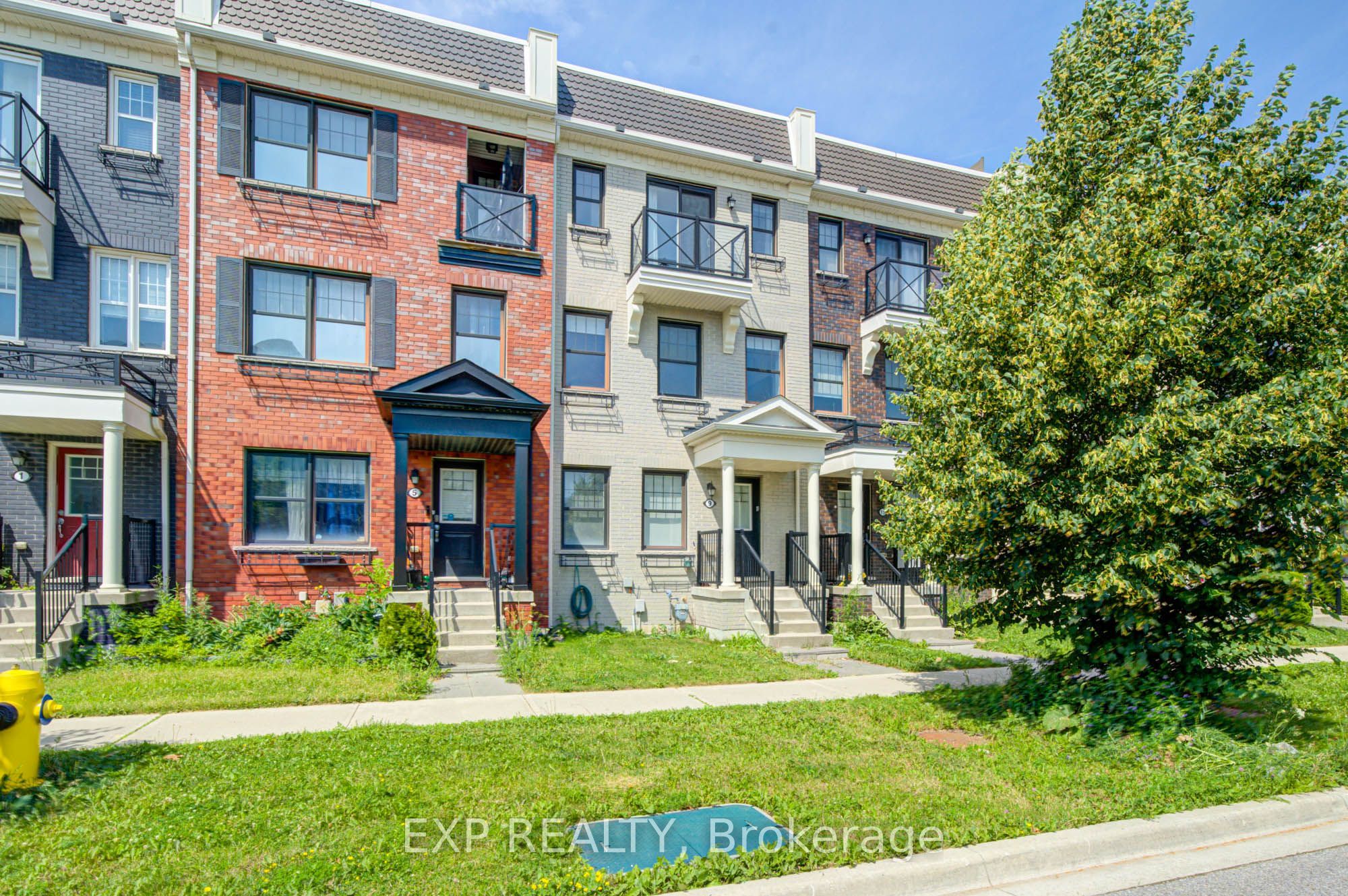 9 Milt Storey Lane, Whitchurch-Stouffville, ON L4A 1Y4 photo 4