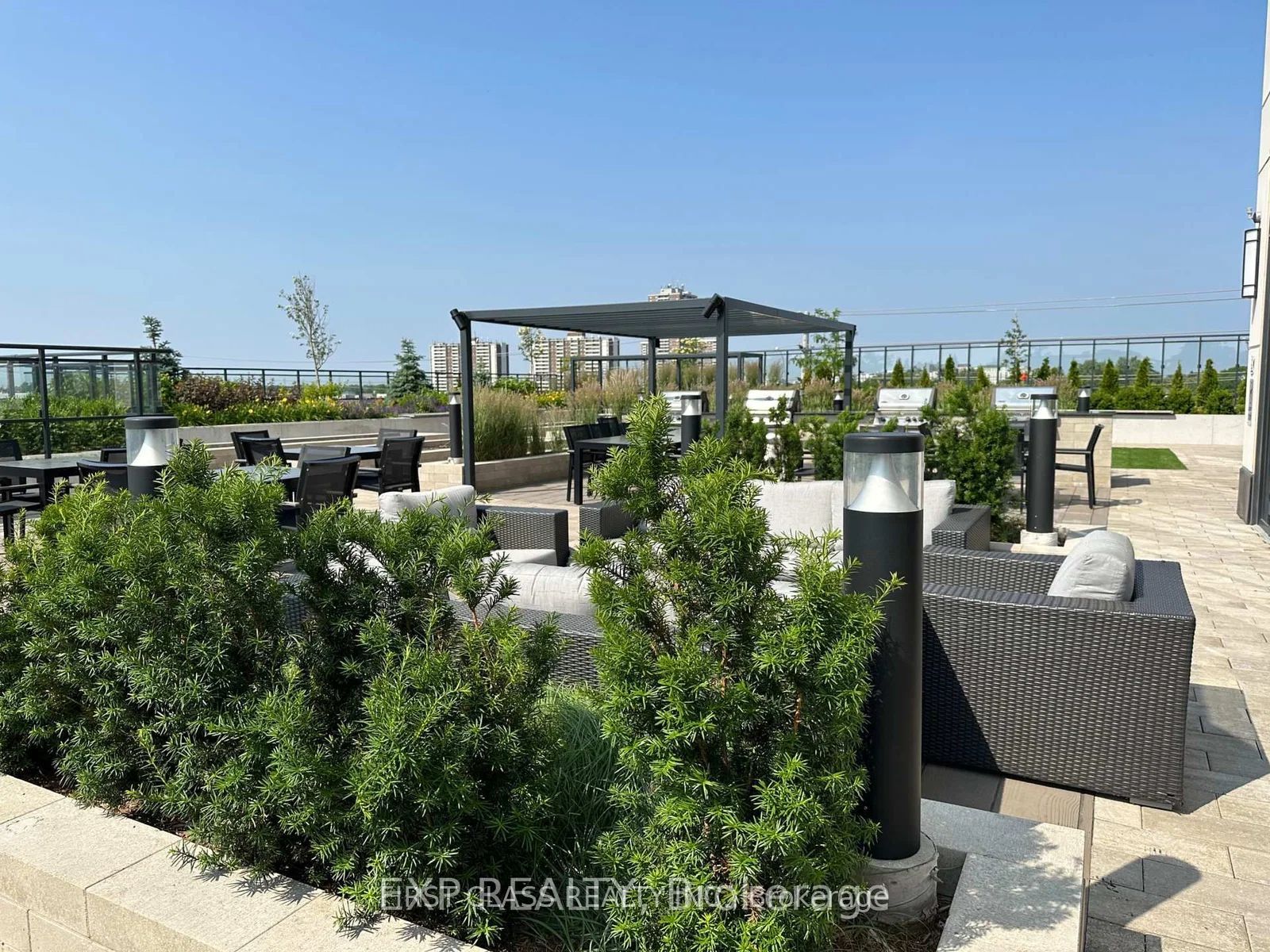 1 Grandview Avenue 601, Markham, ON L3T 0G7