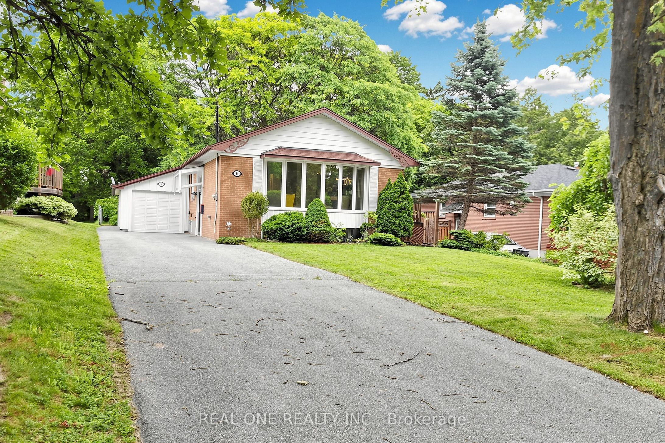 49 BAYVIEW Parkway Basement, Newmarket, ON L3Y 3W2 photo 3