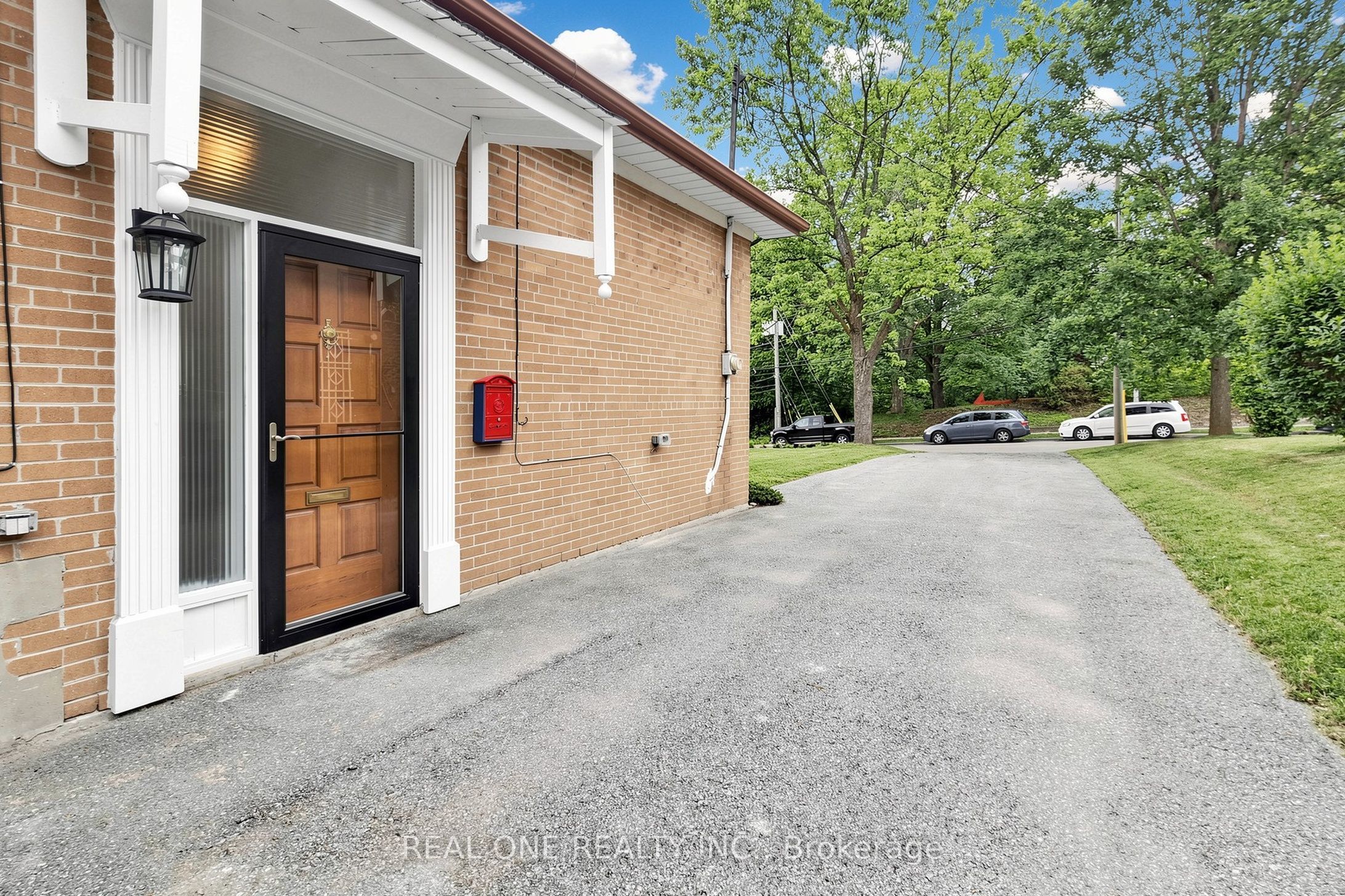 49 BAYVIEW Parkway Basement, Newmarket, ON L3Y 3W2 photo 5