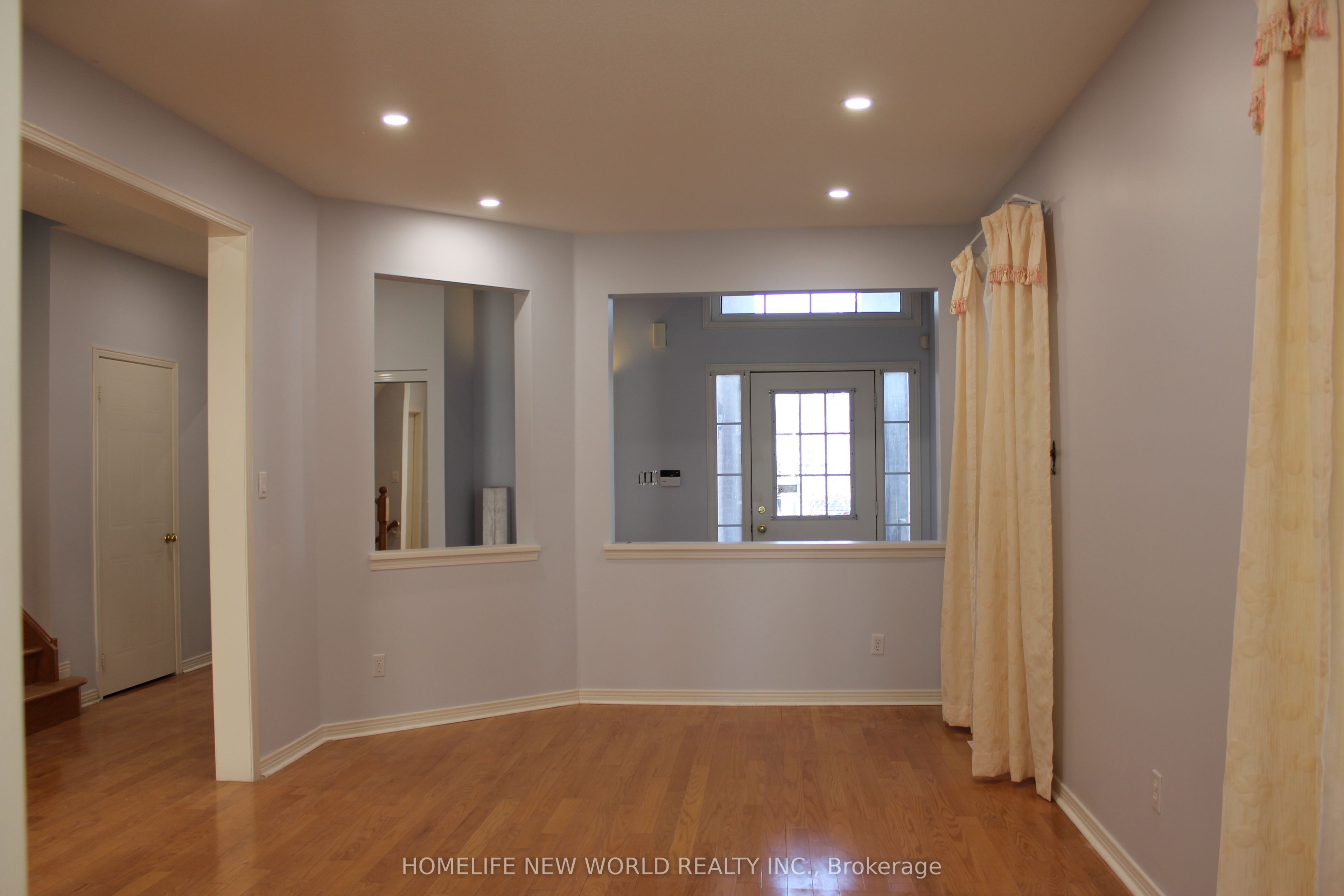 31 Barkwood Hollow, Markham, ON L6C 2J8 photo 3
