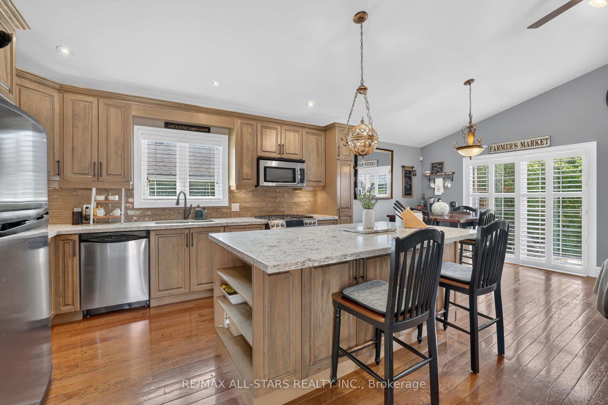 38 Evelyn Avenue, Georgina, ON L4P 3C8 photo 3