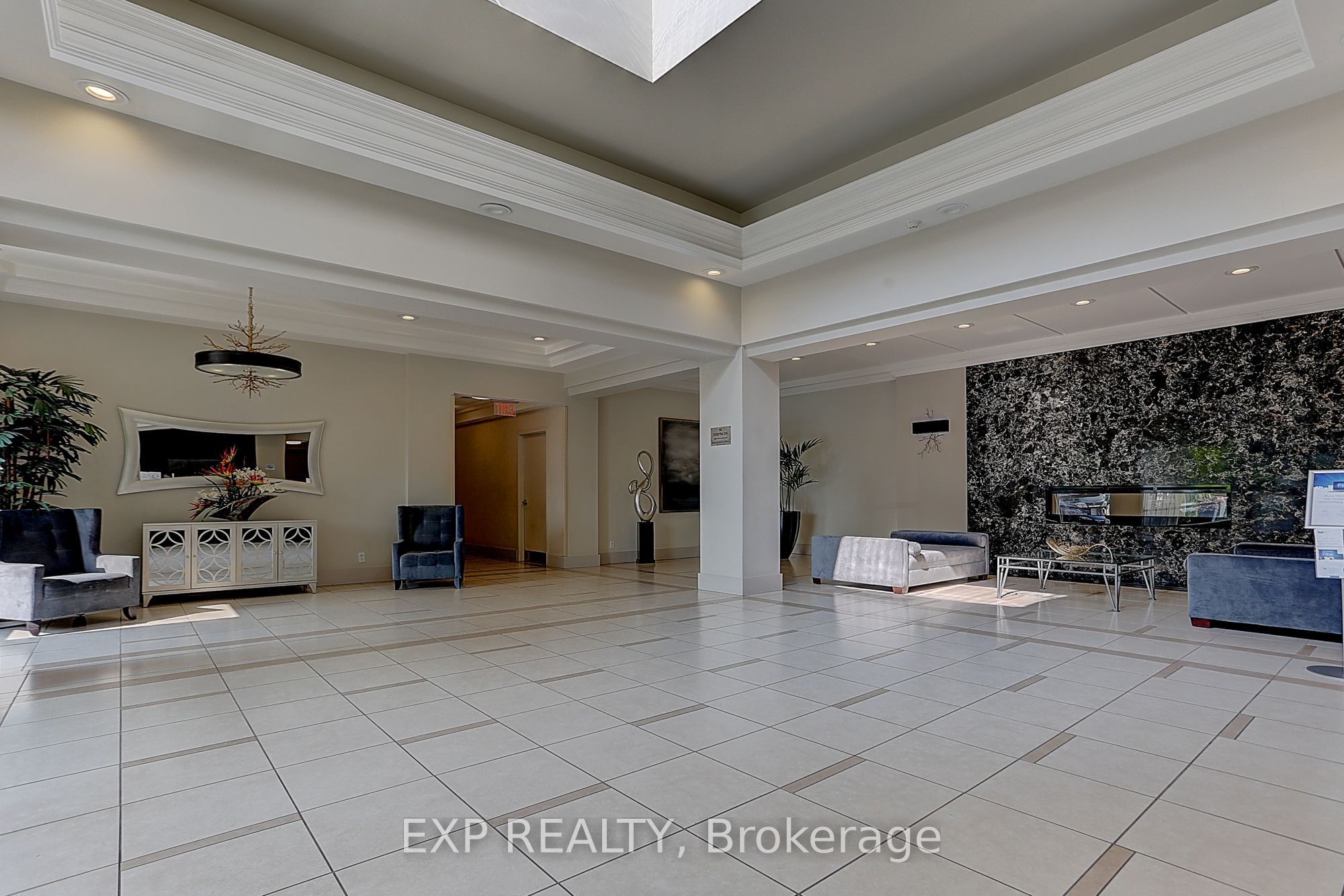 60 Disera Drive 1404, Vaughan, ON L4J 9G1