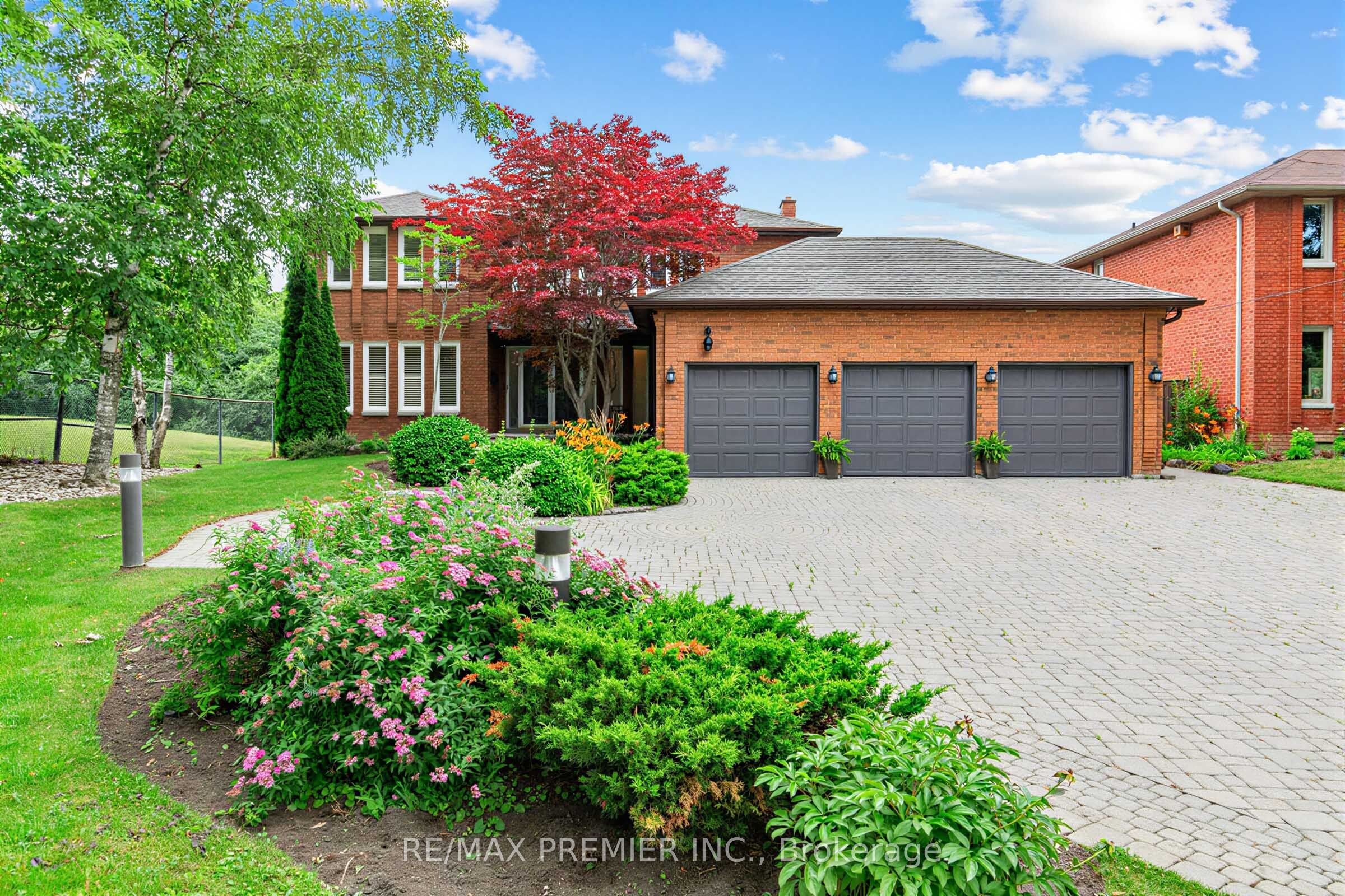 28 Bridgend Court S, Vaughan, ON L4L 3L3