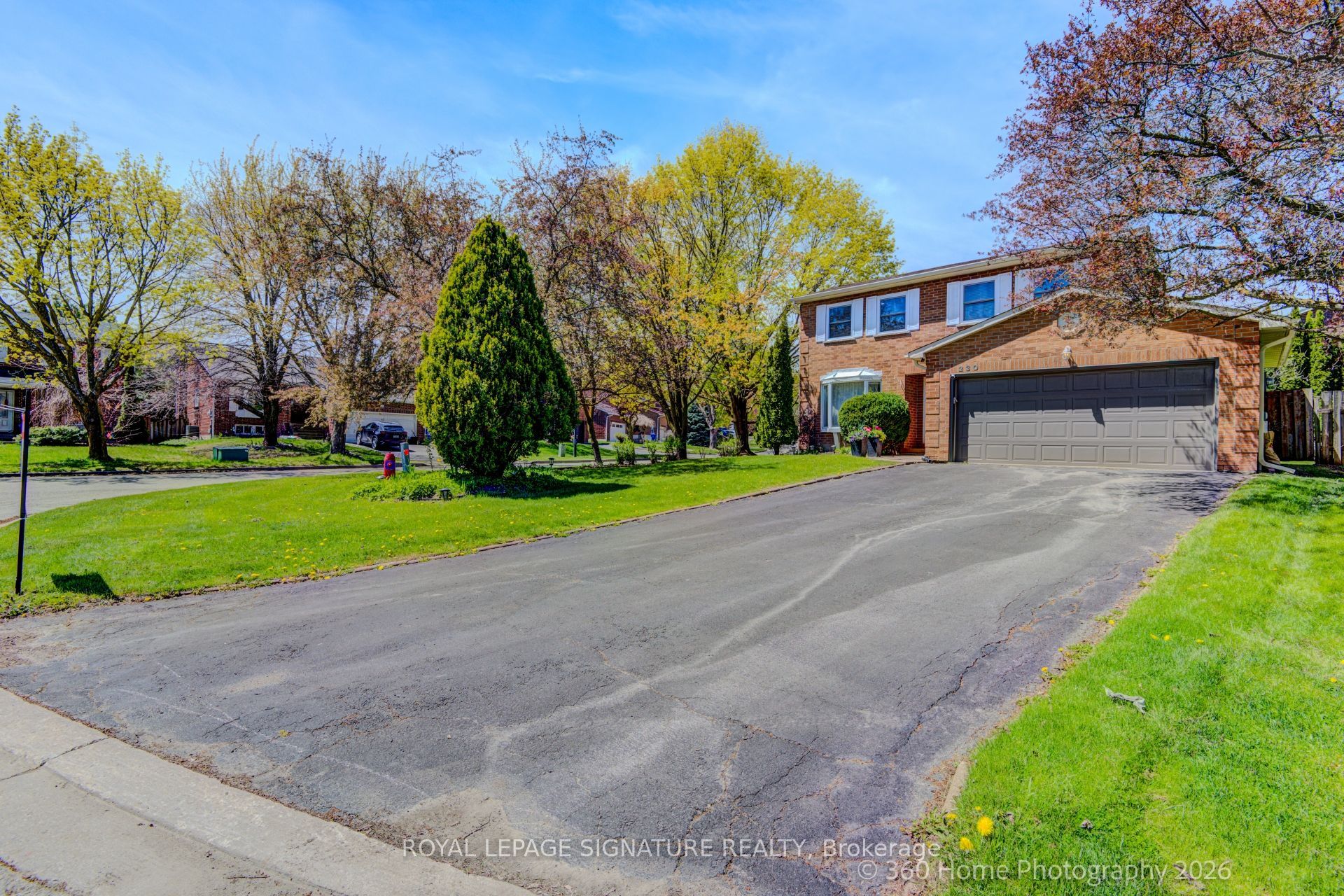 230 Lancaster Avenue, Newmarket, ON L3Y 5X2 photo 2