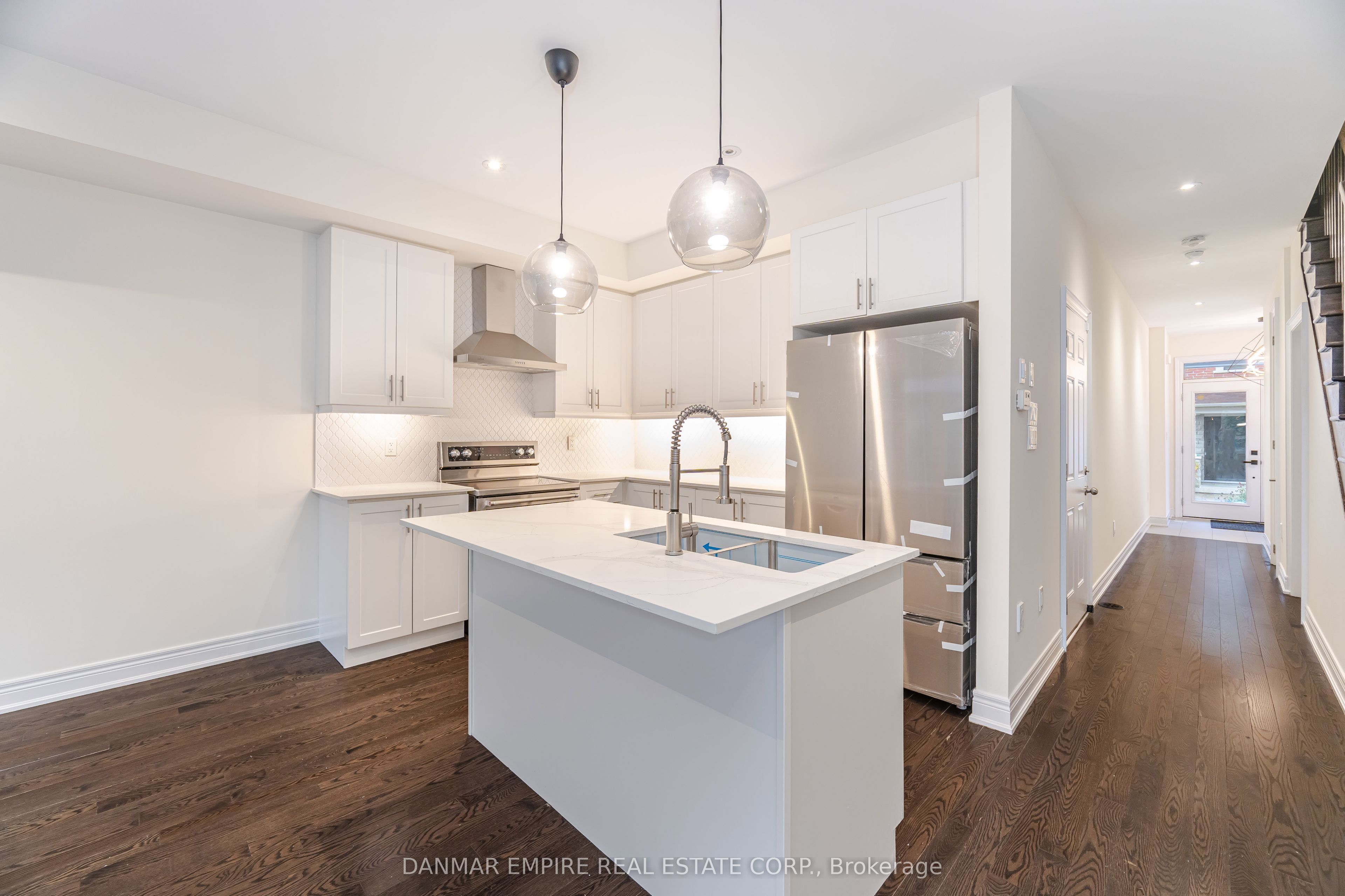 11 Hiawatha Court, Vaughan, ON L4L 0J2 photo 5