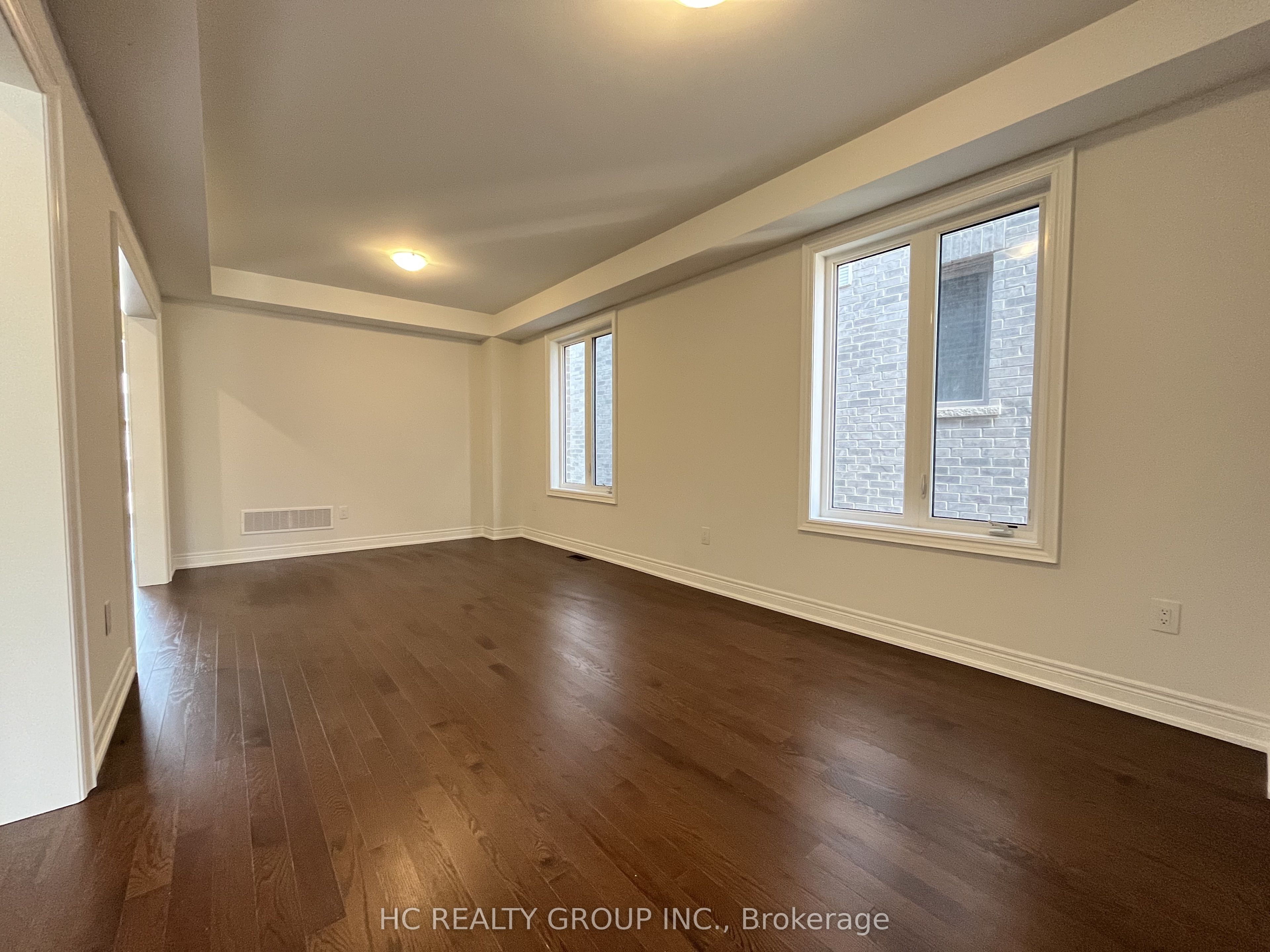 79 Silk Twist Drive, East Gwillimbury, ON L9N 0W4 photo 4