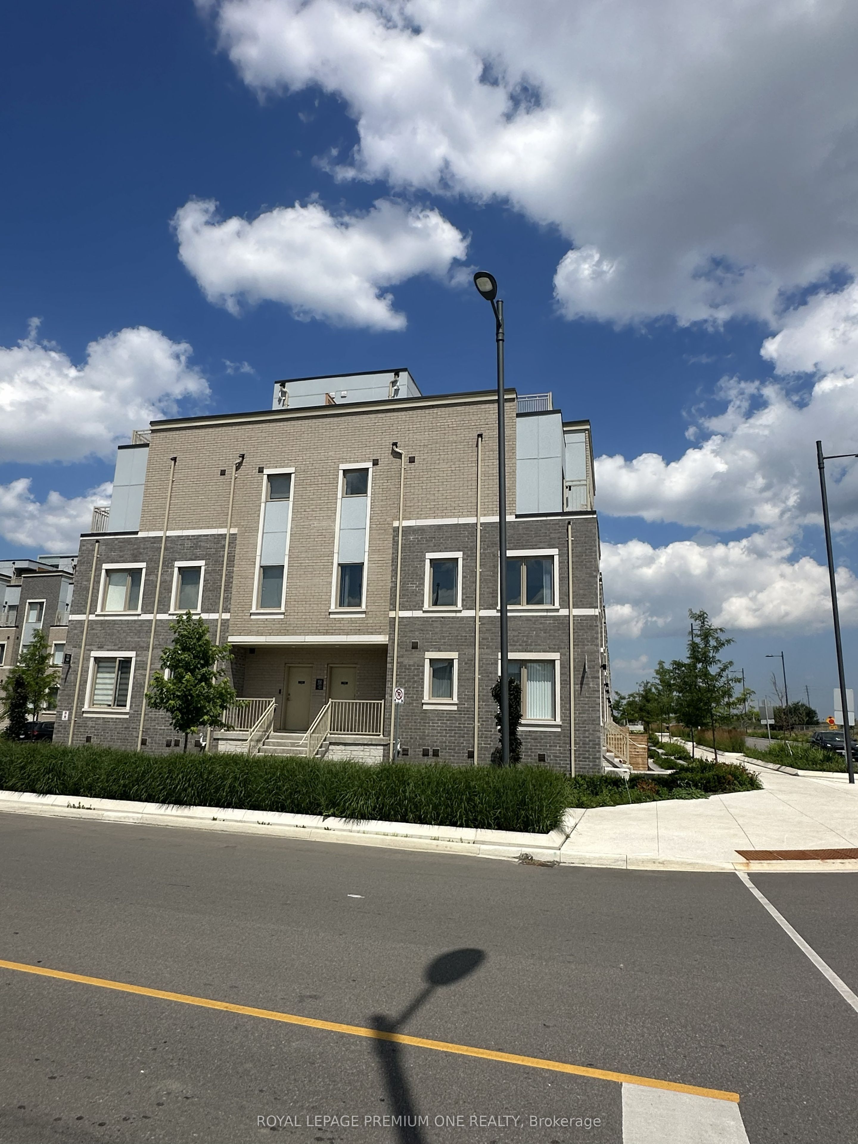 150 Honeycrisp Crescent 269, Vaughan, ON L4K 0N7