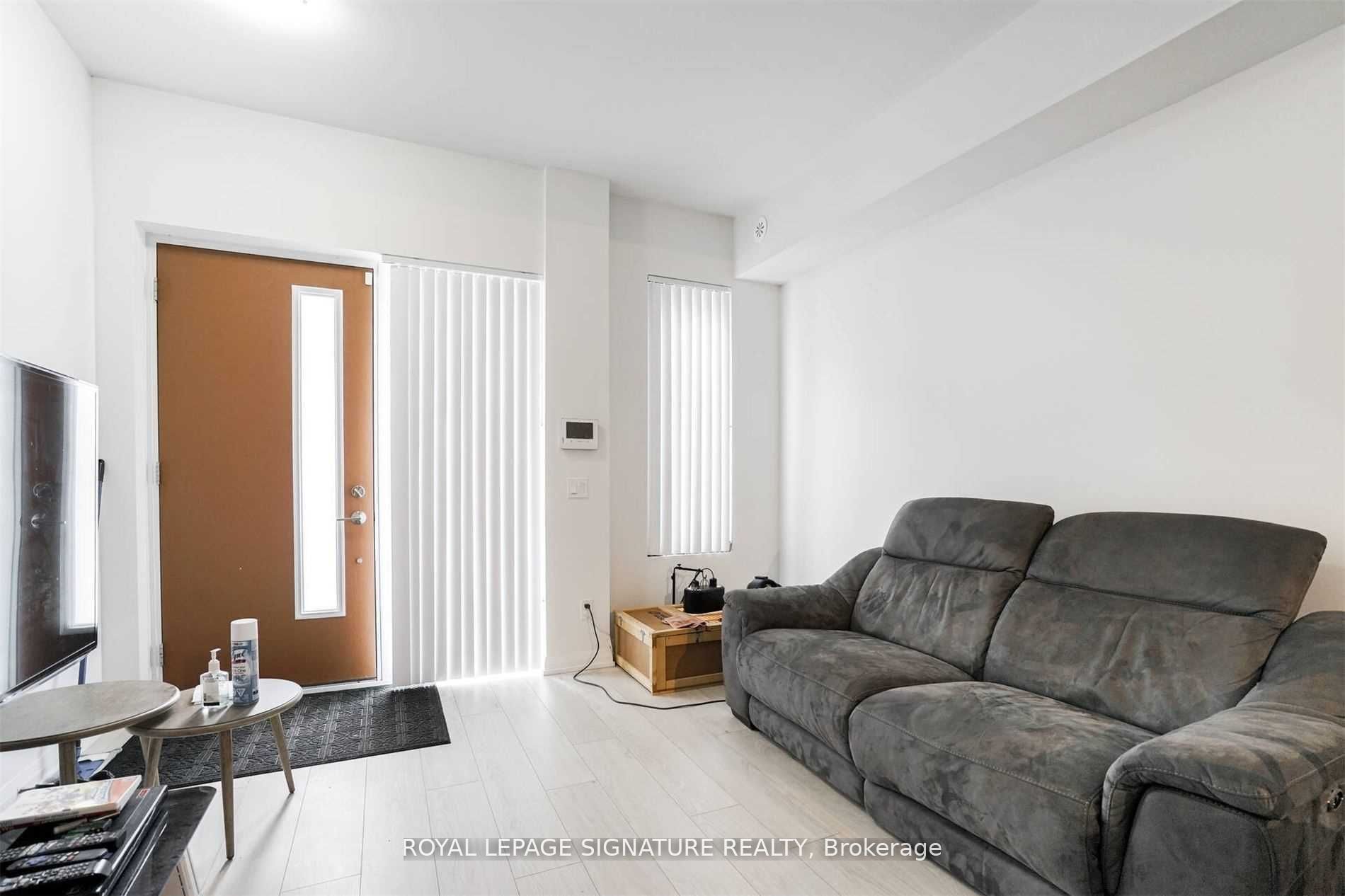1010 Portage Parkway Th12, Vaughan, ON L4K 0K3 photo 2