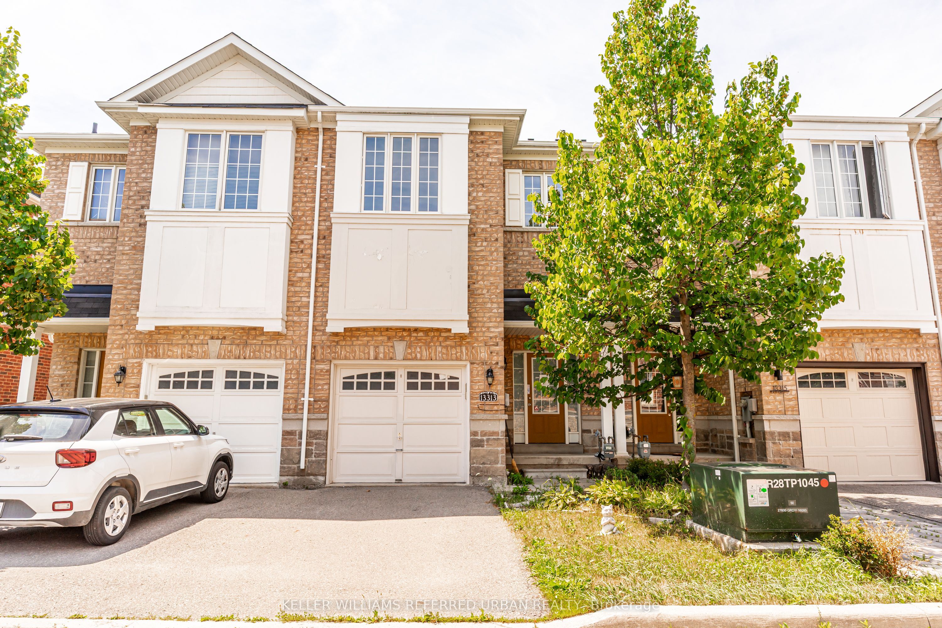 13313 Bathurst Street, Richmond Hill, ON L4E 0Z6 photo 2