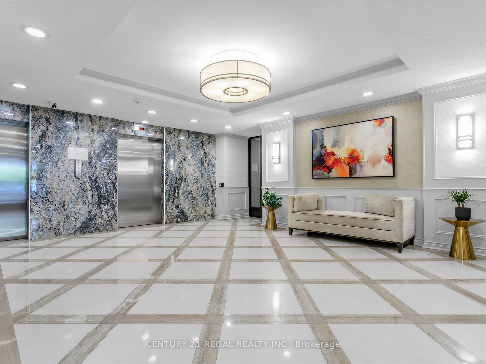 40 Baif Boulevard 803, Richmond Hill, ON L4C 5M9 photo 2