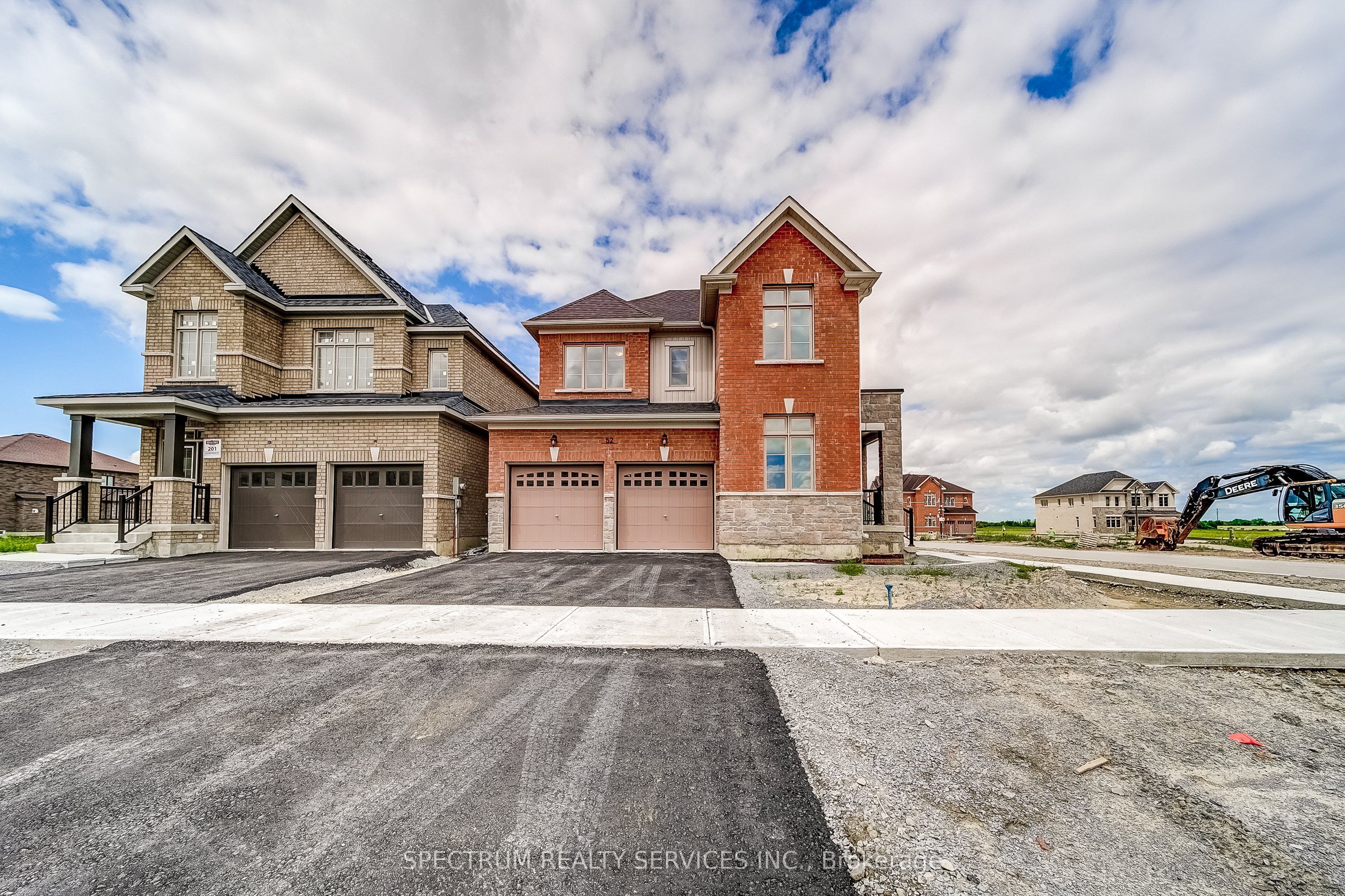 52 Father Muckle Avenue, Georgina, ON L4P 0S4 photo 3