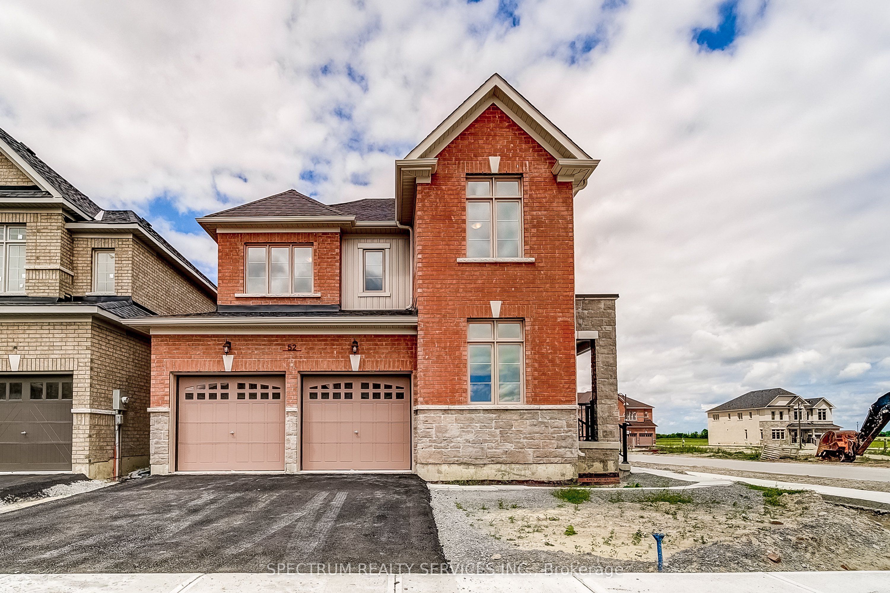 52 Father Muckle Avenue, Georgina, ON L4P 0S4 photo 4