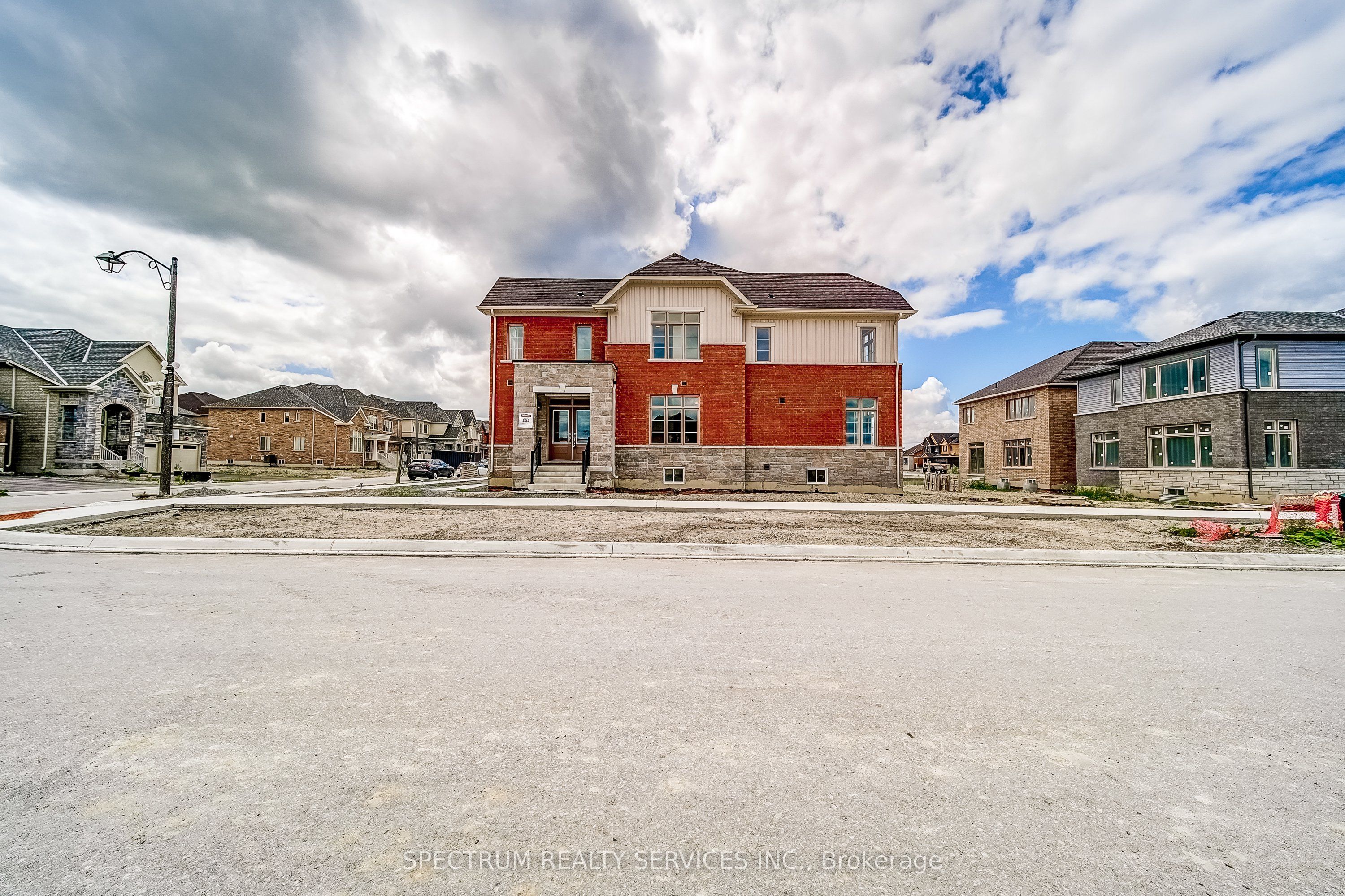 52 Father Muckle Avenue, Georgina, ON L4P 0S4 photo 5