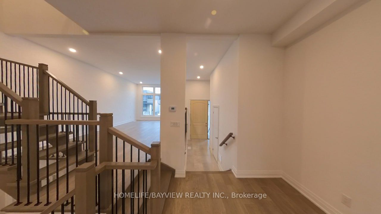20 Direzze Court Lower Level, Richmond Hill, ON L4C 5T8 photo 4