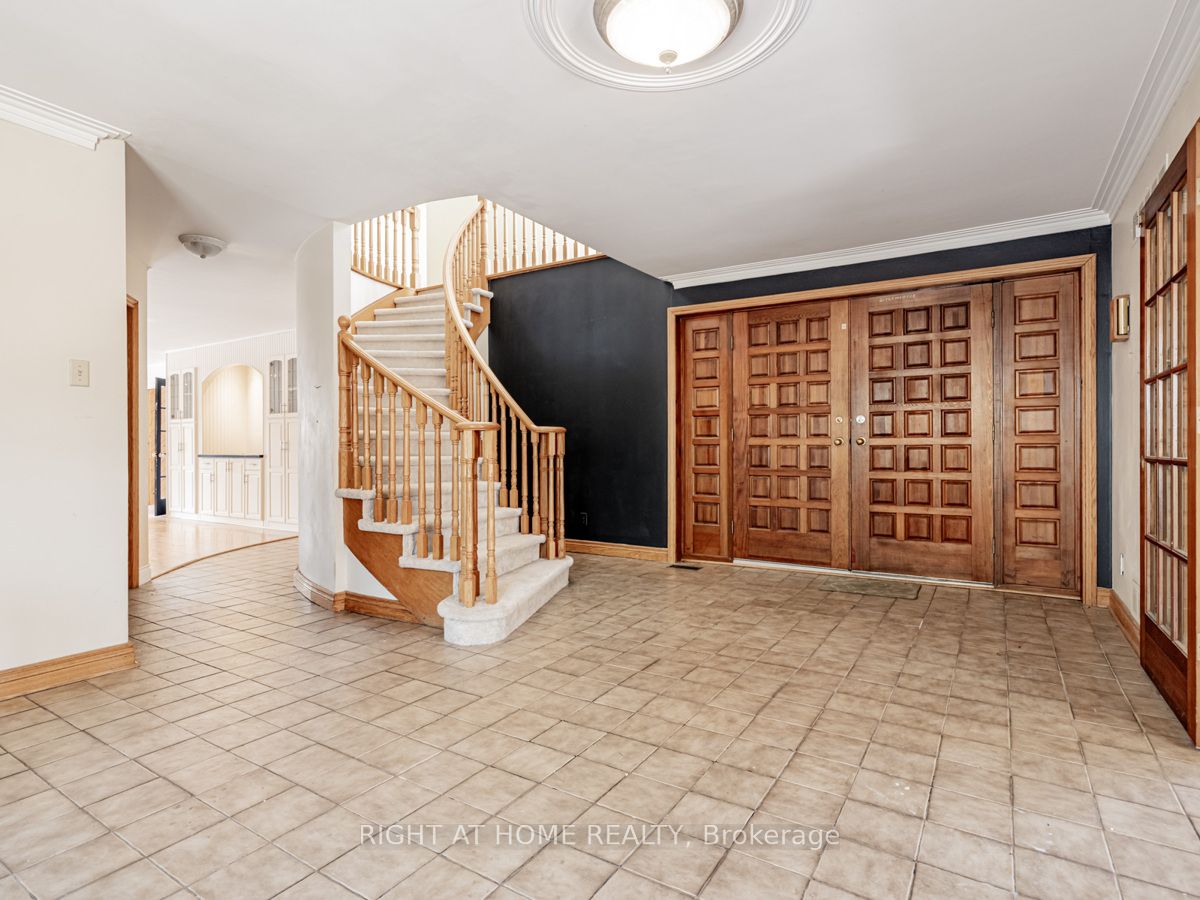 4282 Vivian Road, Whitchurch-Stouffville, ON L4A 1Z2 photo 4