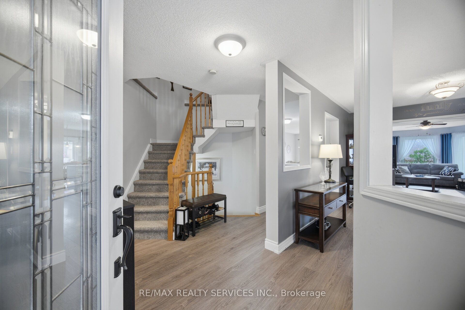 30 Henderson Crescent, New Tecumseth, ON L9R 1Y3 photo 4