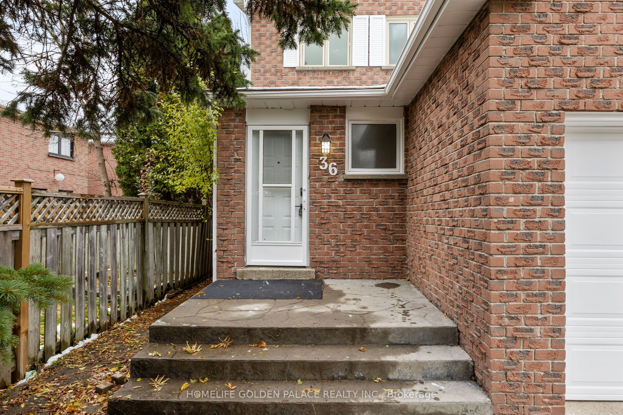 36 Moonlight Lane, Richmond Hill, ON L4C 8K4 photo 4