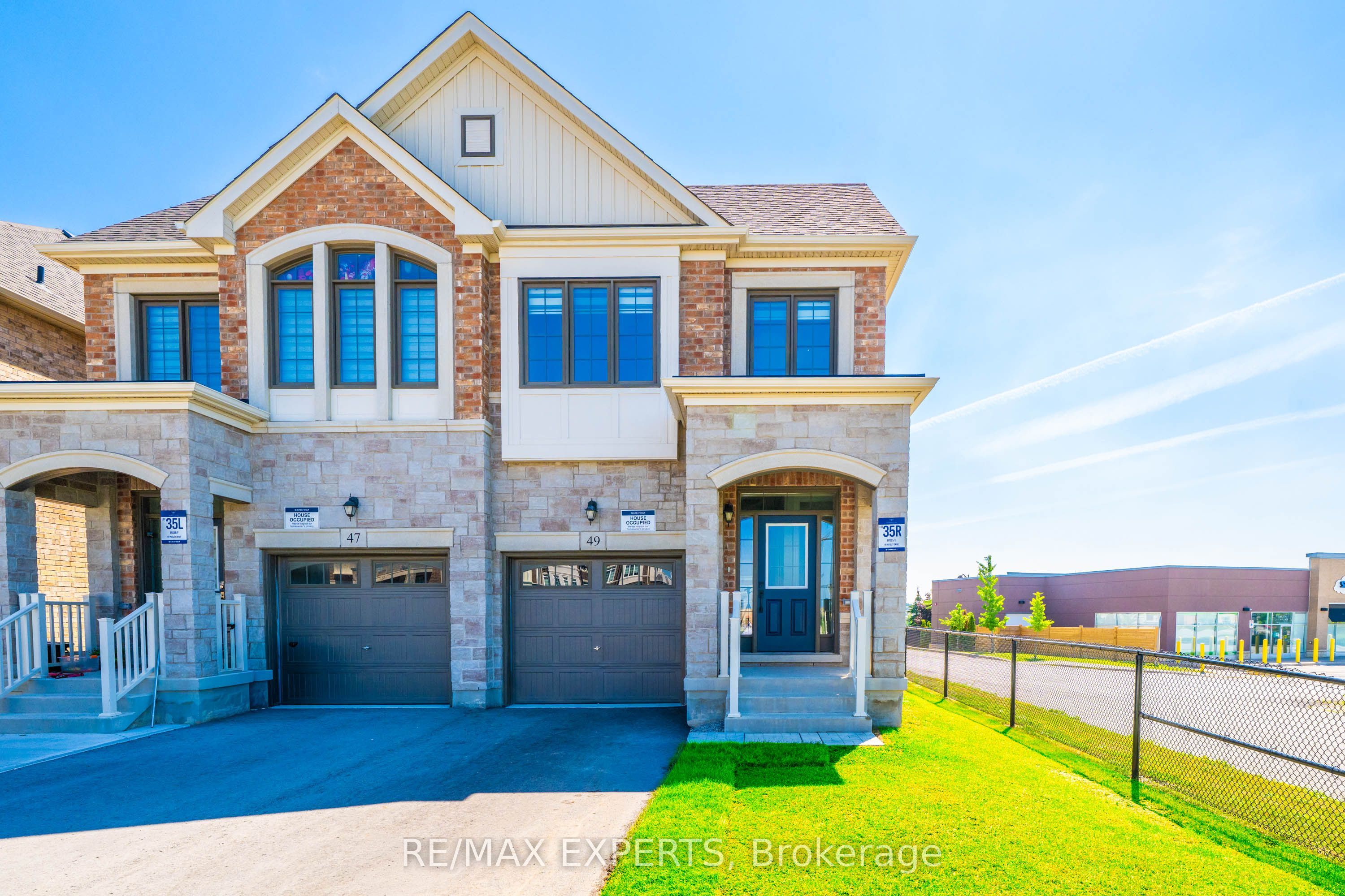 49 Paisley Drive, Bradford West Gwillimbury, ON L3Z 4P2
