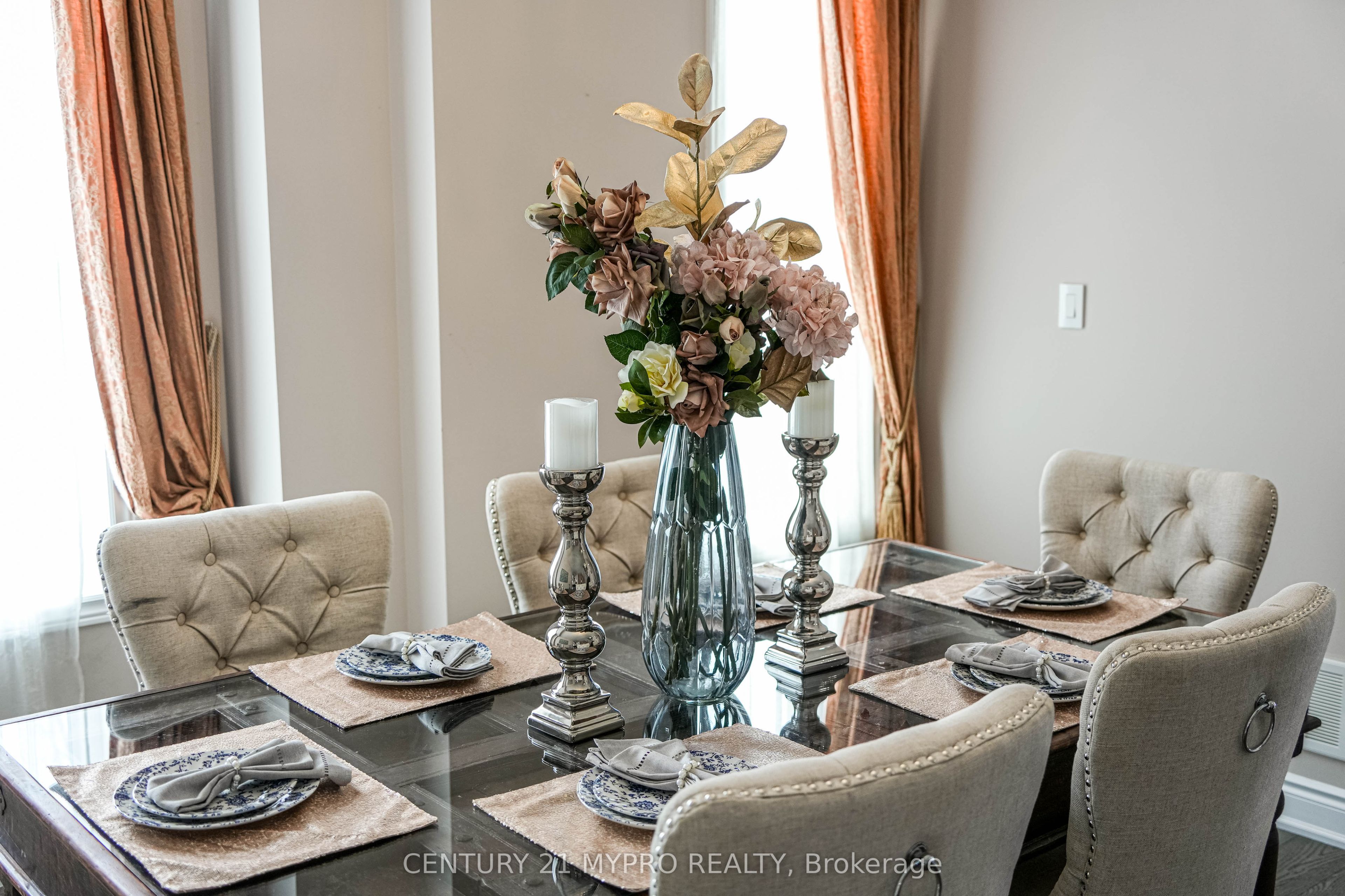 72 Vandervoort Drive, Richmond Hill, ON L4E 0C7 photo 5