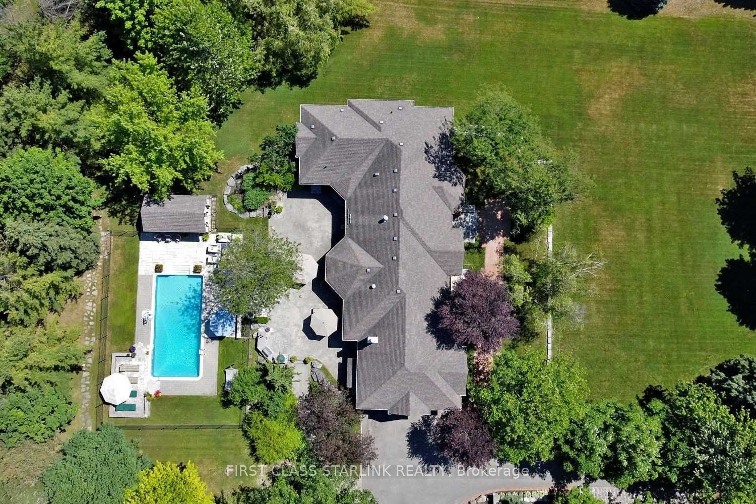 38 Kensington Drive, Richmond Hill, ON L4E 3S7 photo 2