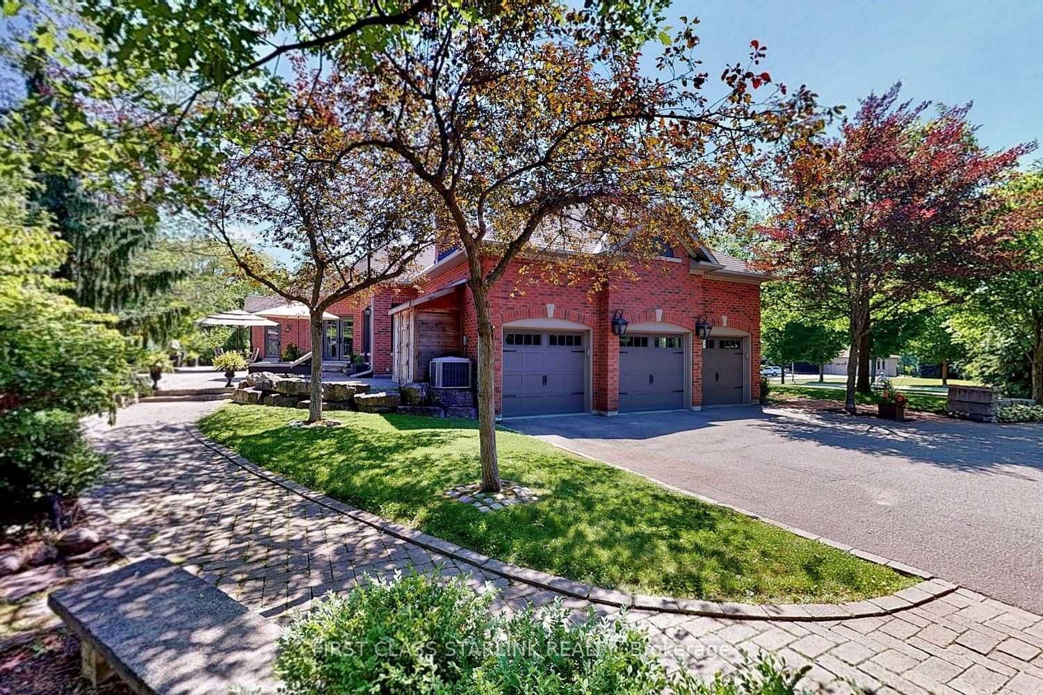 38 Kensington Drive, Richmond Hill, ON L4E 3S7 photo 4