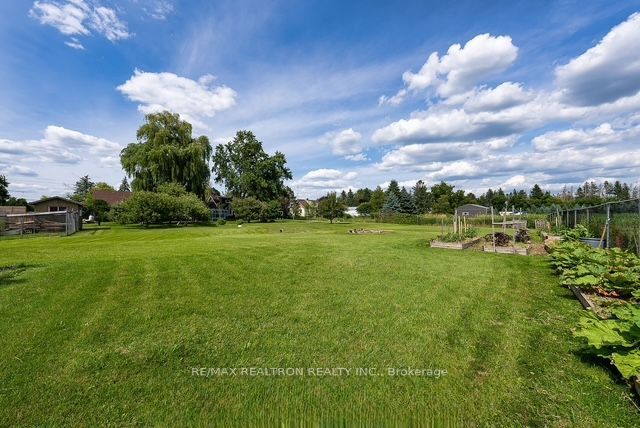 1103 Graham Side Road, King, ON L3Y 4V9 photo 5