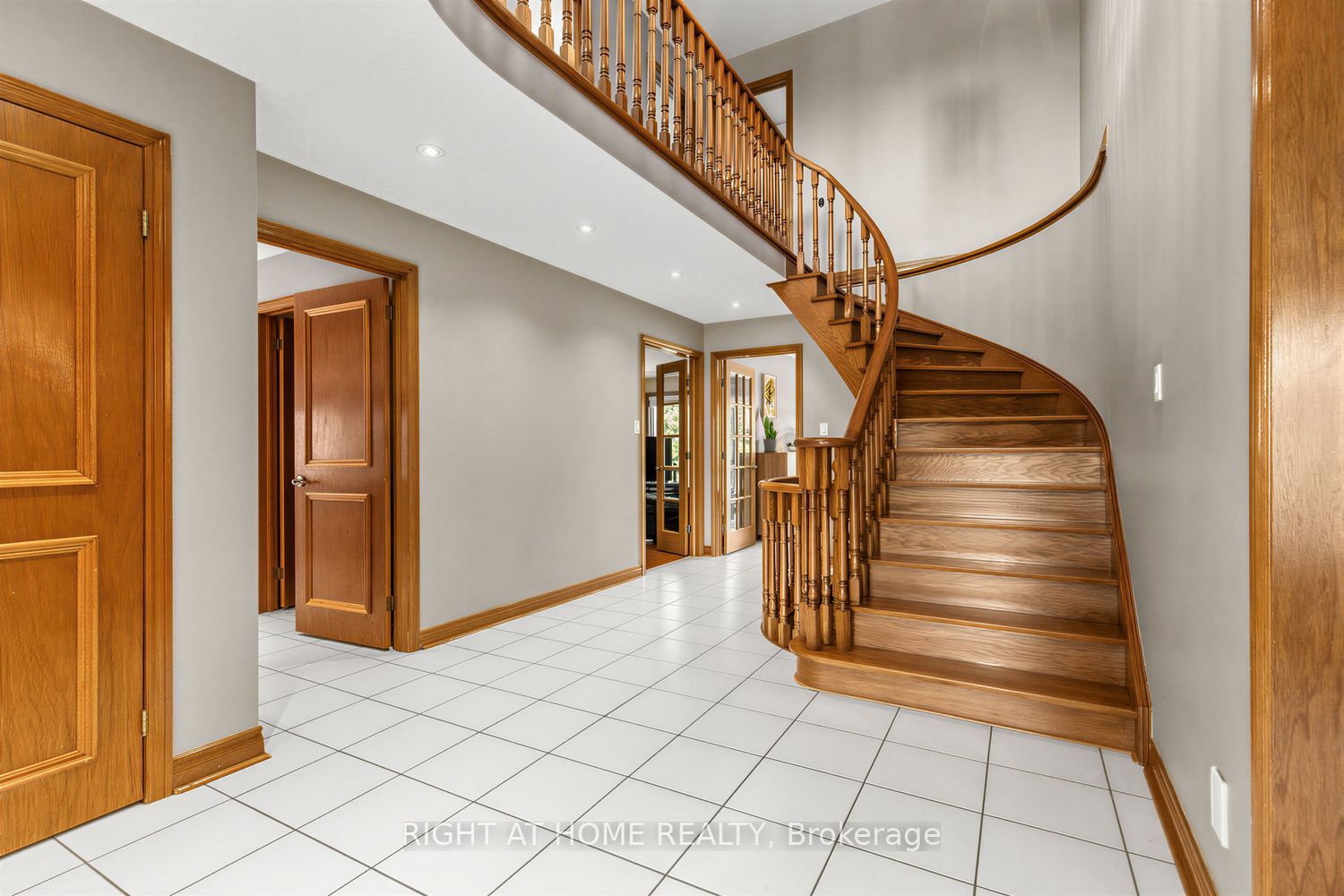112 Belview Avenue, Vaughan, ON L4L 5N5 photo 4