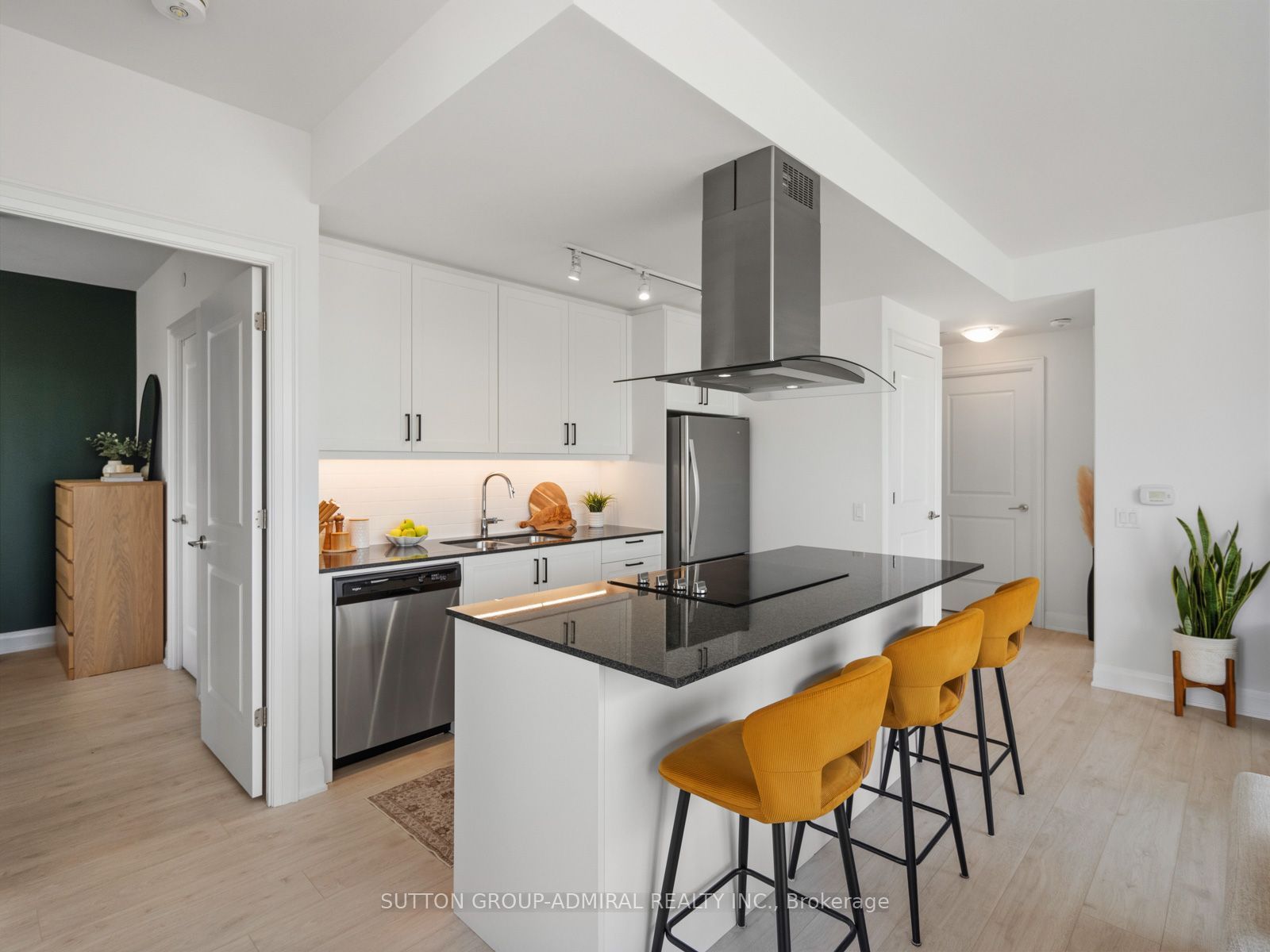 10 Gatineau Drive 413, Vaughan, ON L4J 0L2 photo 4