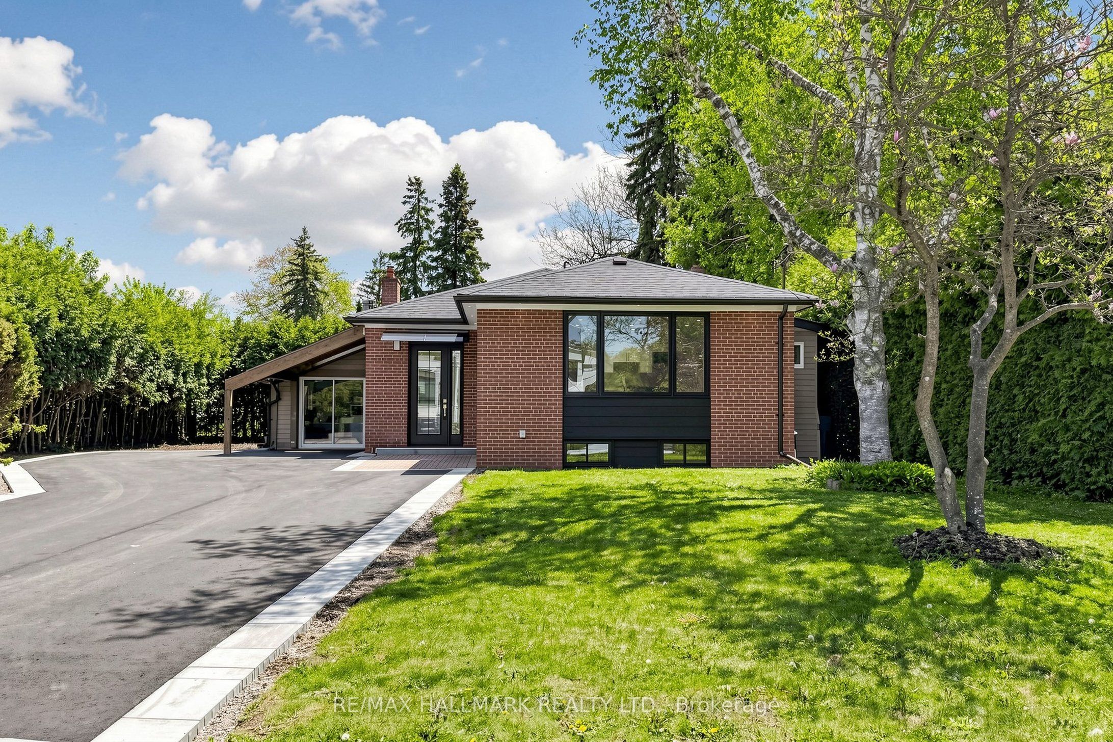 11 Johnson Road, Aurora, ON L4G 2A3 photo 2
