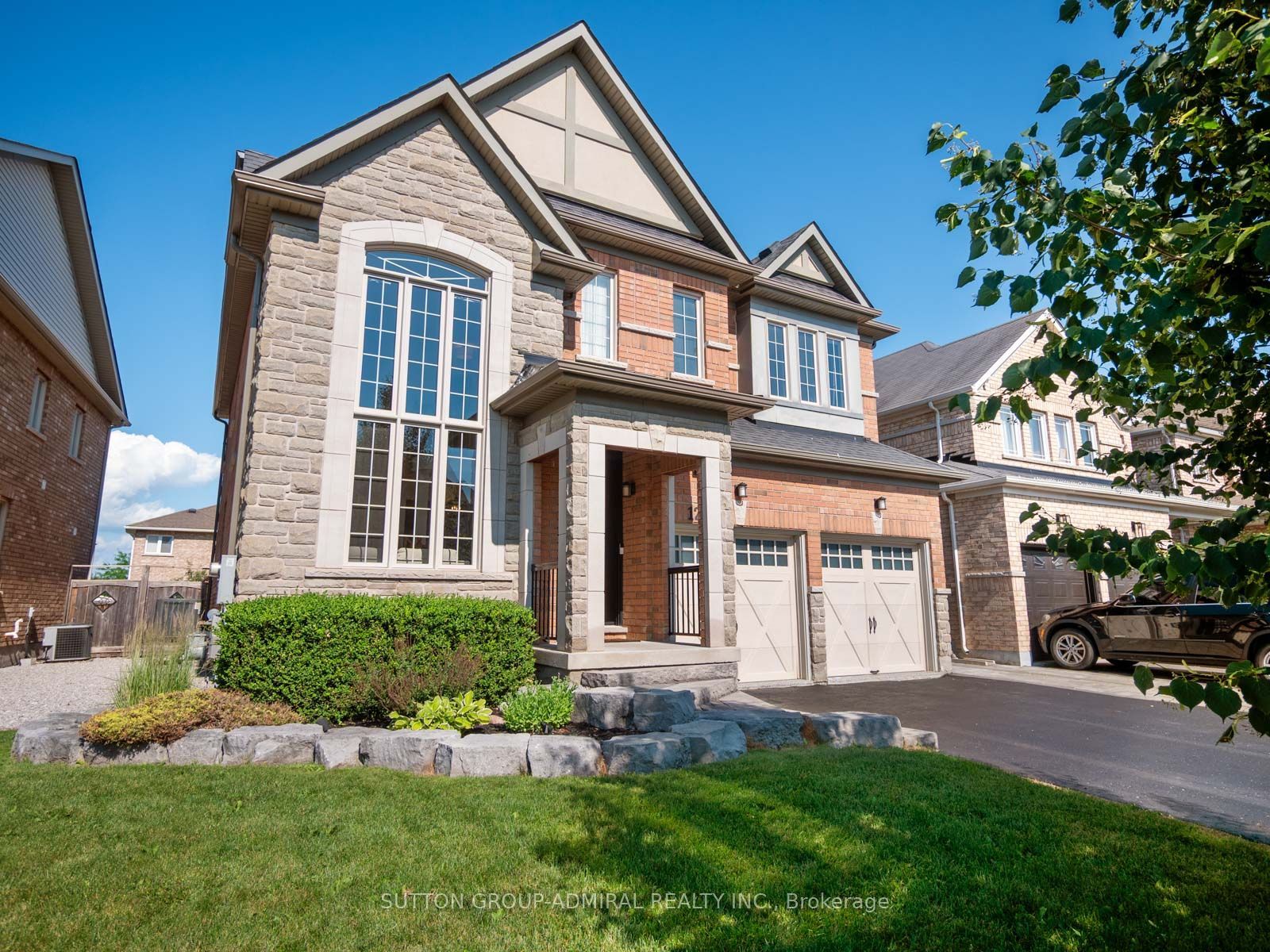 129 Mooney Street, Bradford West Gwillimbury, ON L3Z 0K9 photo 3