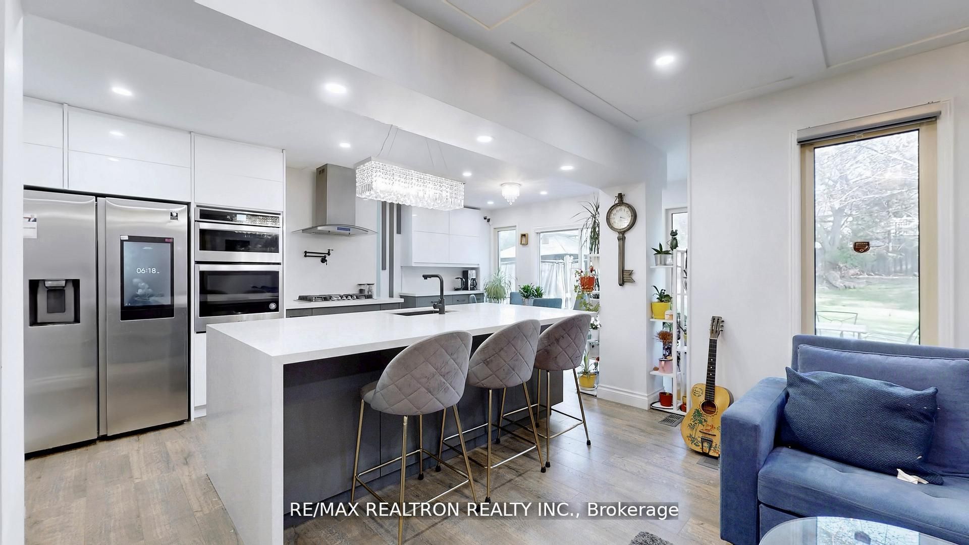 200 Mccaffrey Road, Newmarket, ON L4J 1V9 photo 5