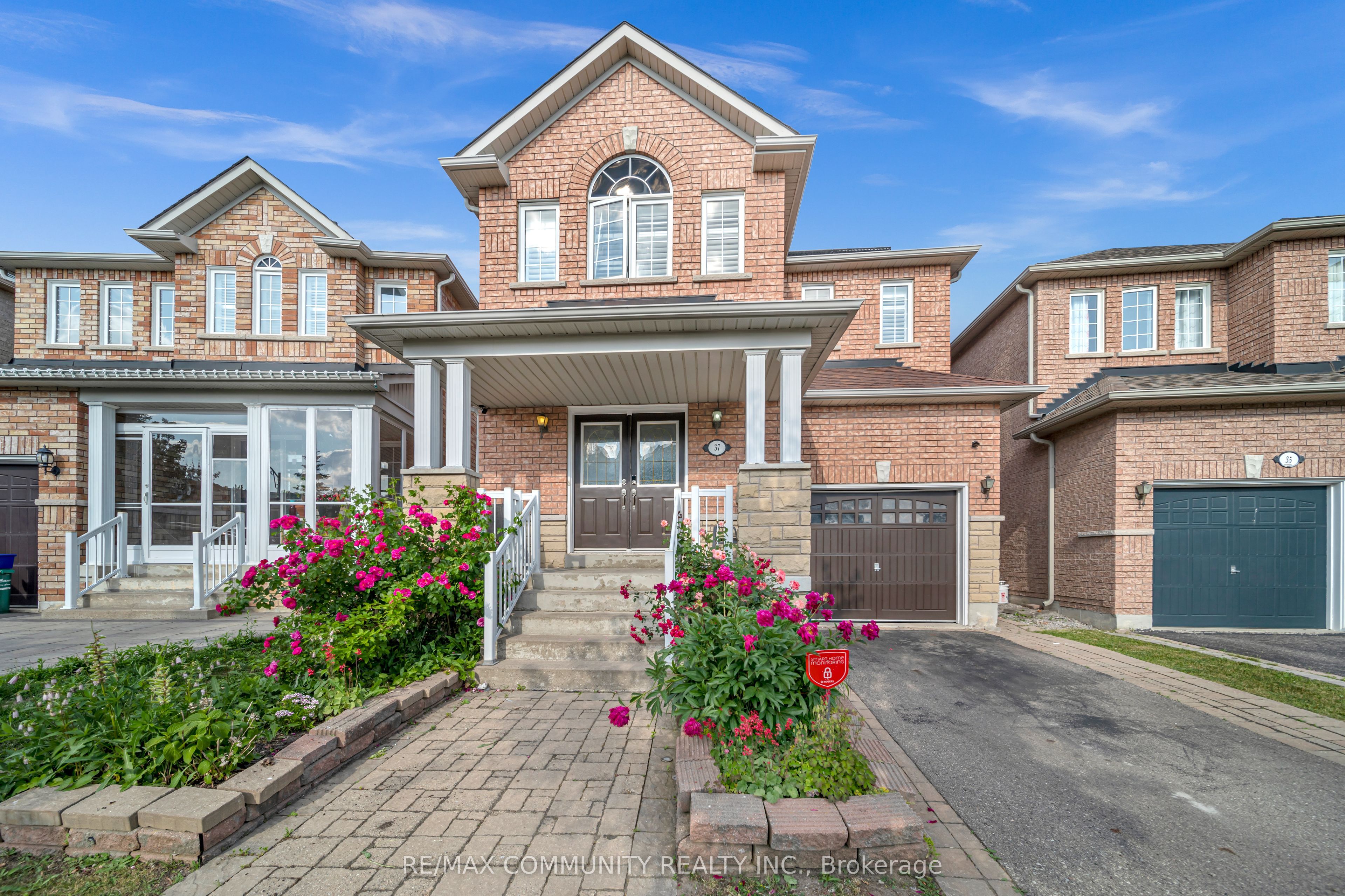 37 Rachett Road, Markham, ON L6E 1W5