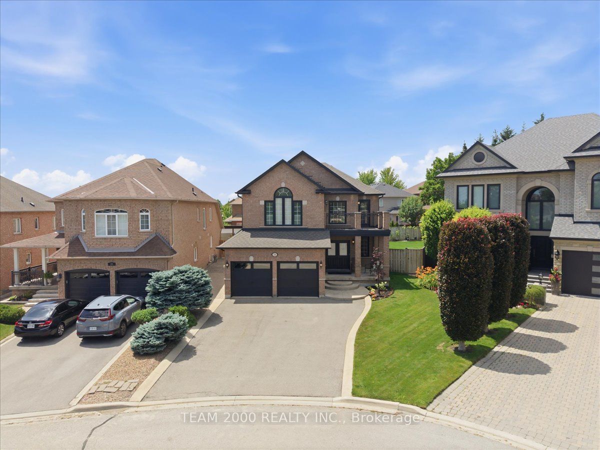 26 Crown Crescent, Vaughan, ON L4H 1S7 photo 5