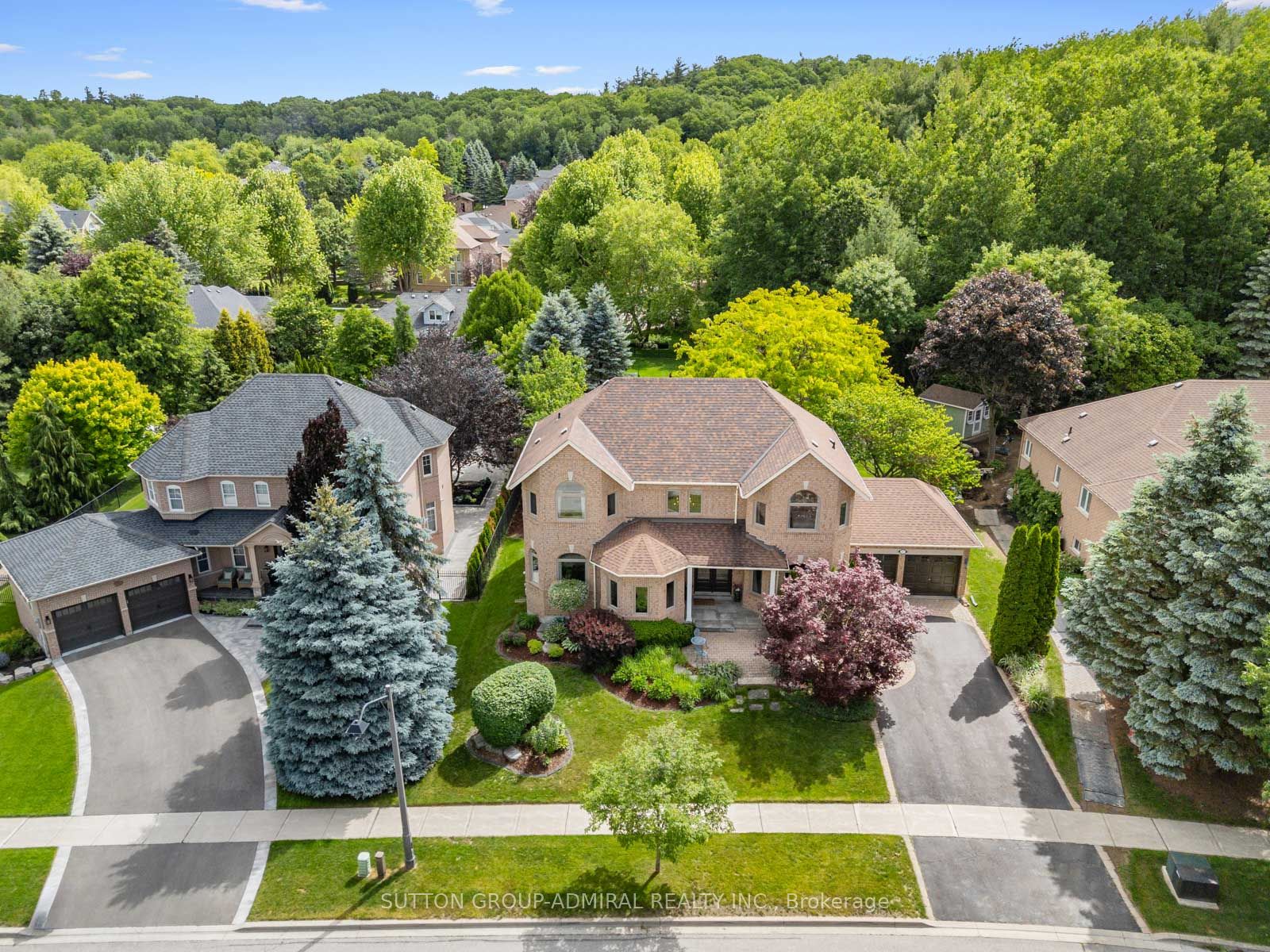 37 Nevada Crescent, Vaughan, ON L6A 2V5