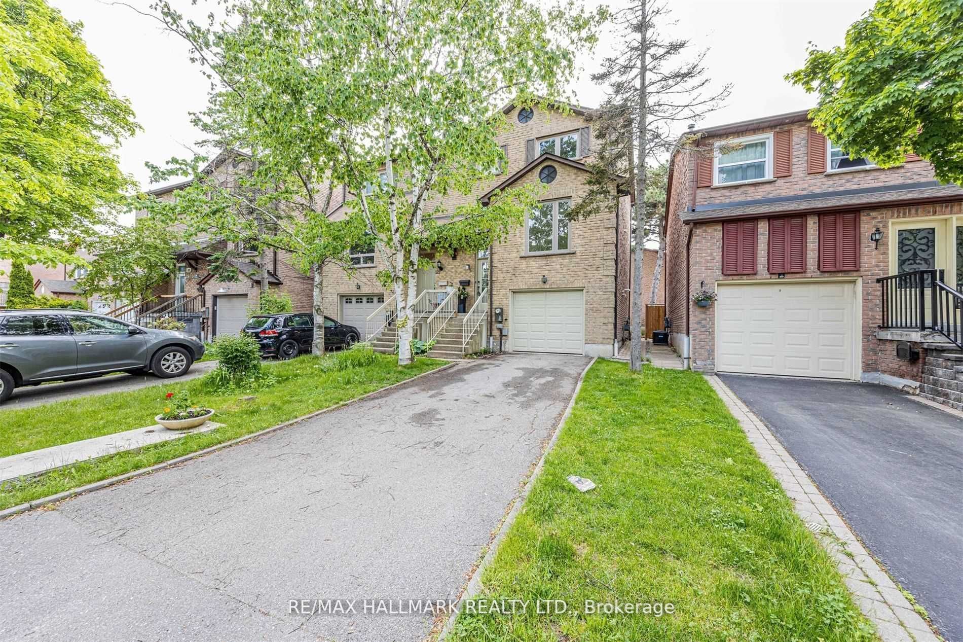 131 Cottonwood Court, Markham, ON L3T 5W9 photo 2