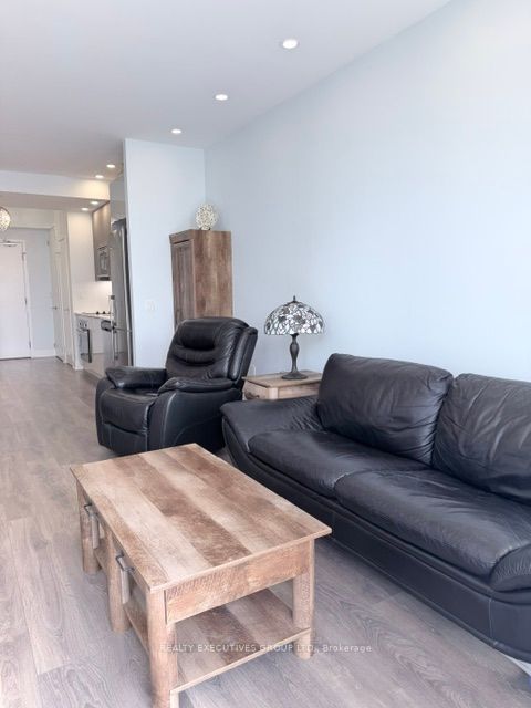 2916 Highway 7 Road 1706, Vaughan, ON L4K 0K6 photo 5