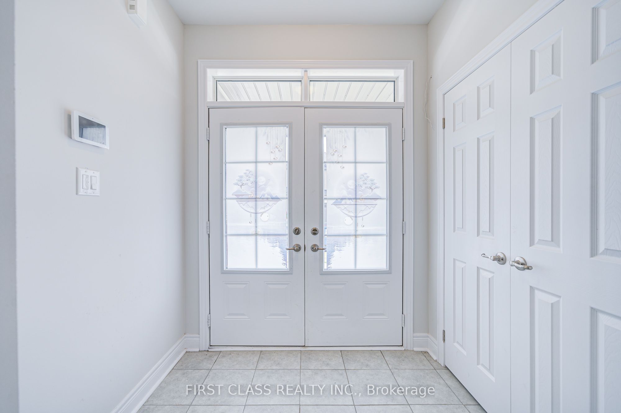 8 Nigh Drive, Markham, ON L3S 0G4 photo 3
